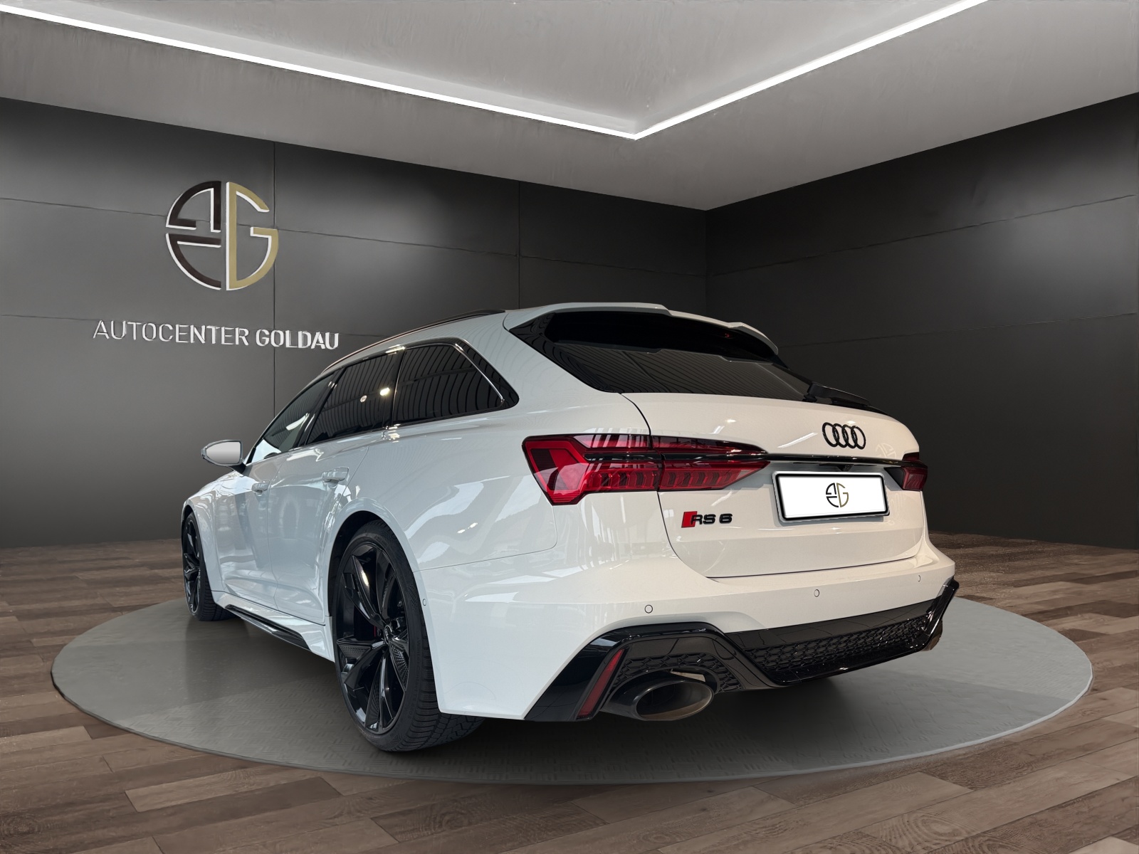 AUDI RS6 Avant 4.0 TFSI V8 sport quattro-showroom-element-1
