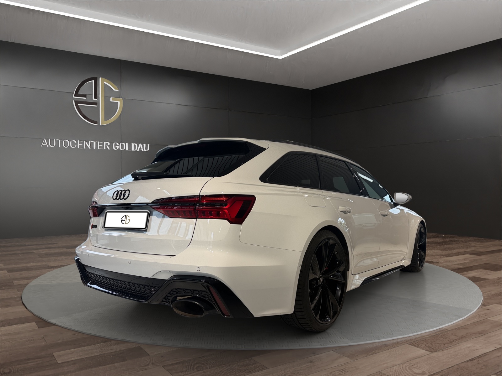 AUDI RS6 Avant 4.0 TFSI V8 sport quattro-showroom-element-3