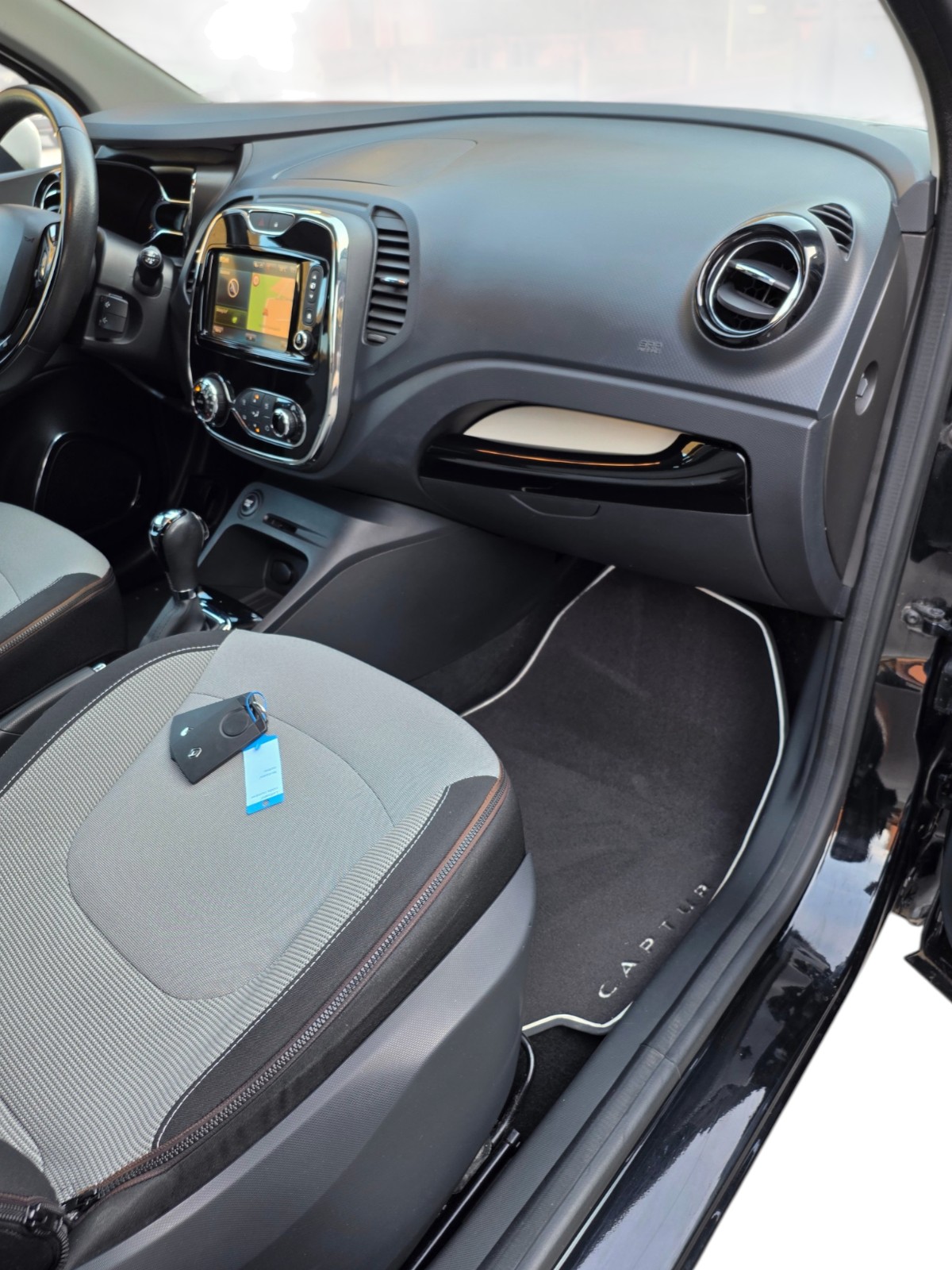 RENAULT Captur 1.2 T 16V Dynamique EDC-image-14