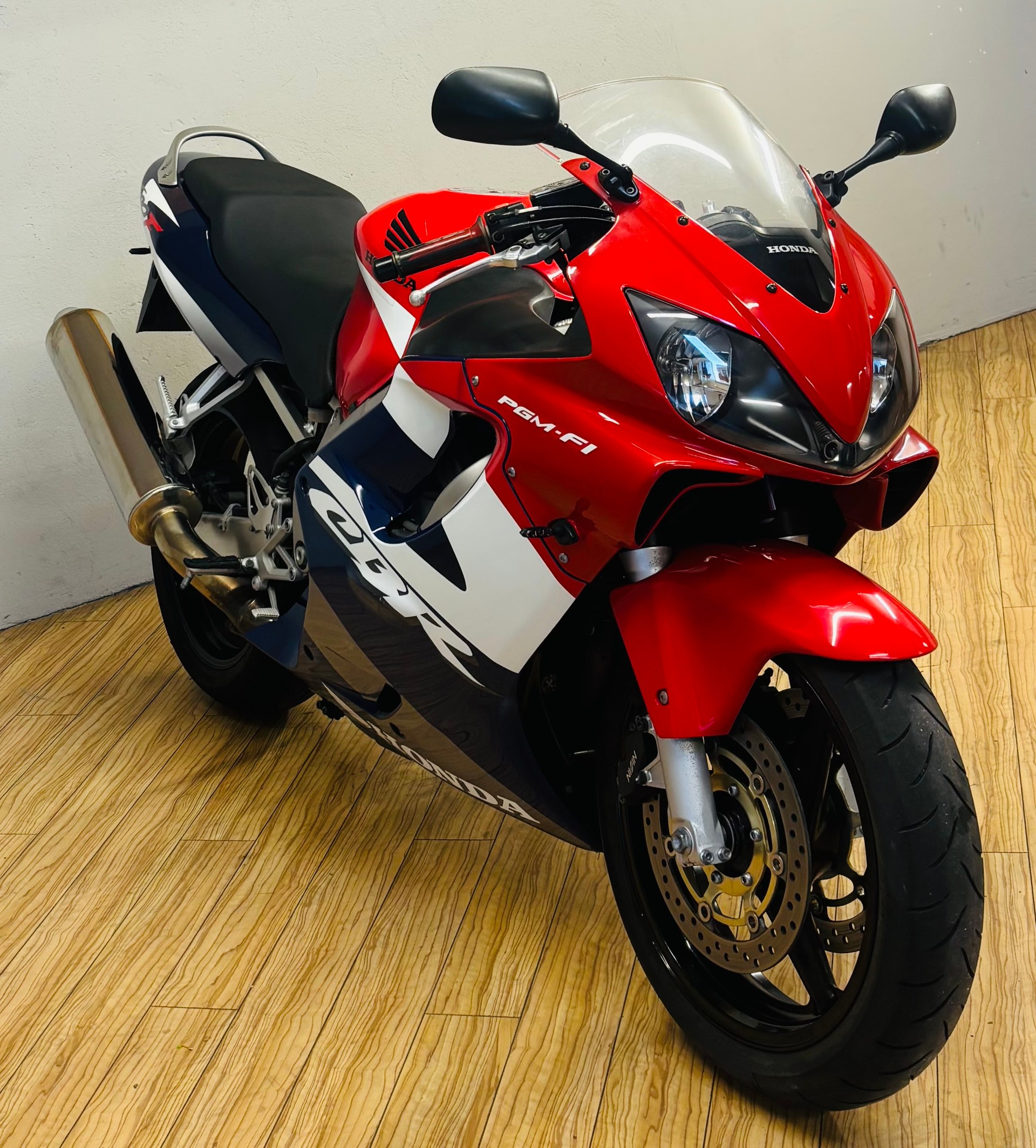 HONDA CBR 600 F-image-0