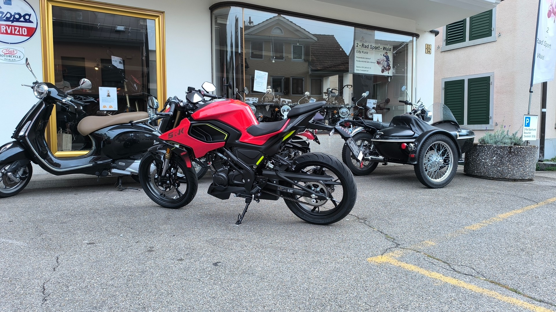 QJ SRK 125 S2-image-3