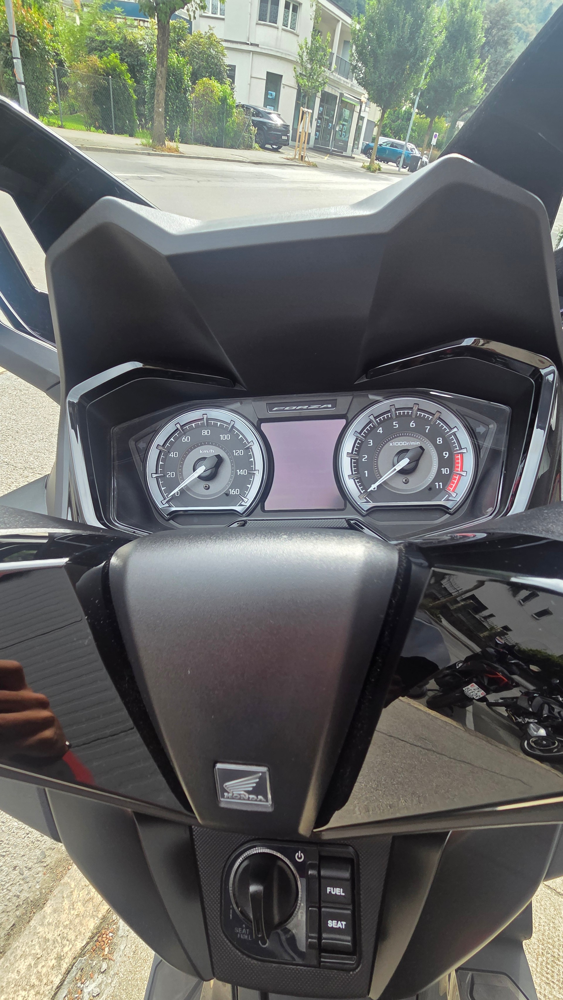 HONDA NSS 350 Smart Top Box-image-4