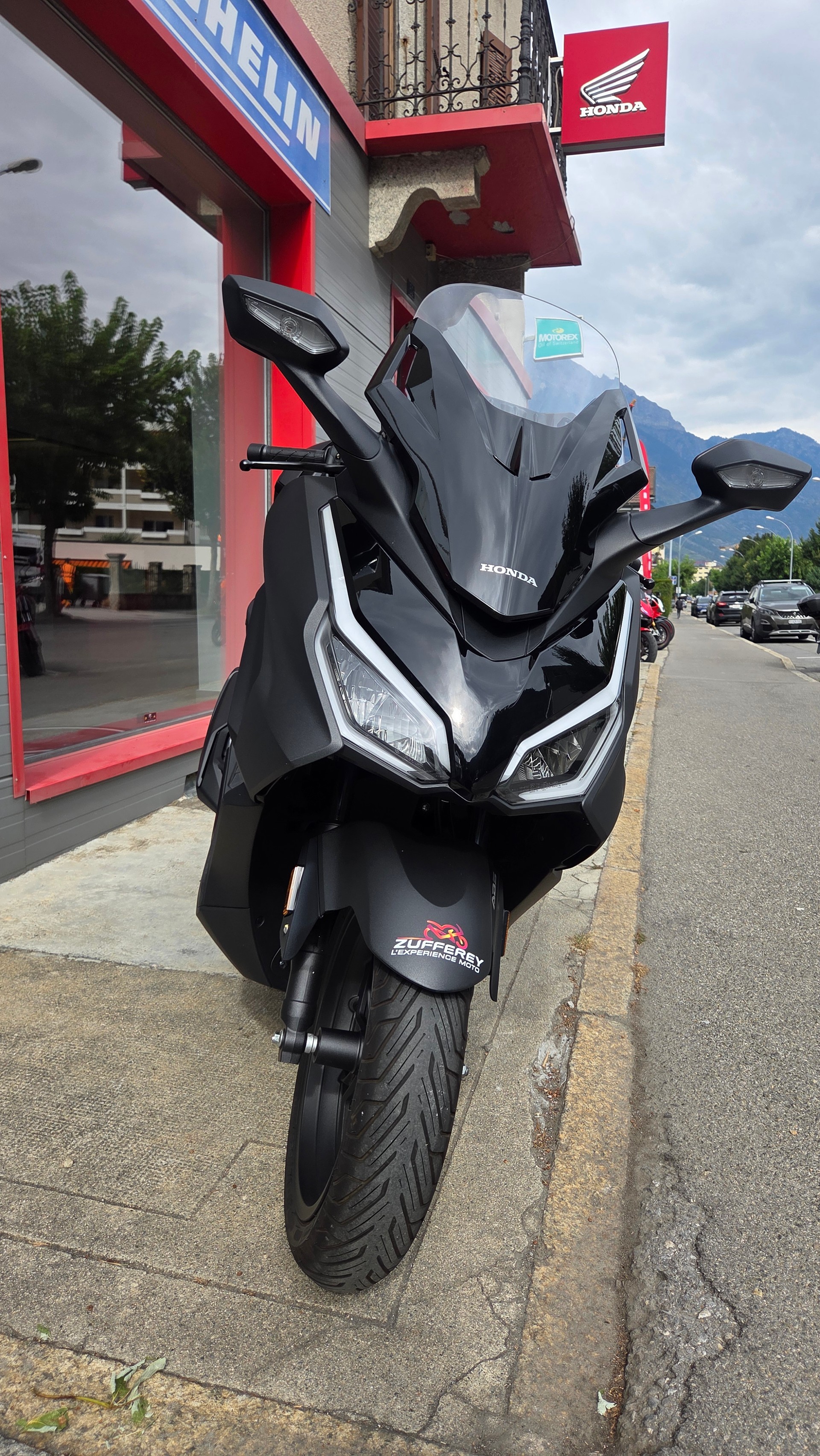 HONDA NSS 350 Smart Top Box-image-1