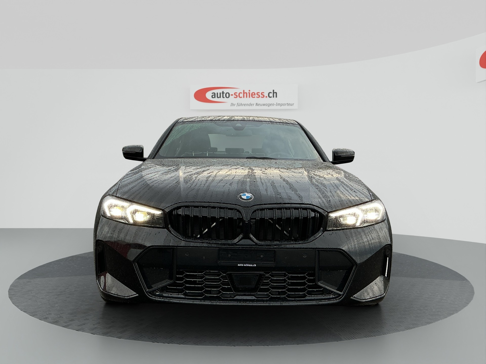BMW 320i xDrive Steptronic M Sport Shadow Line-showroom-element-1