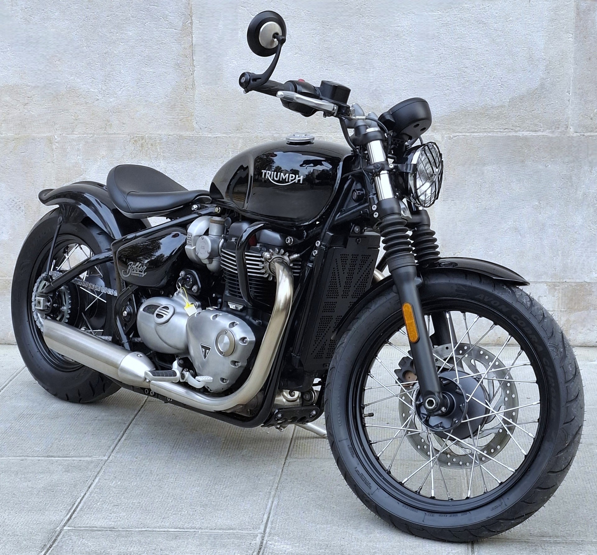 TRIUMPH Bonneville 1200 Bobber ABS-image-1