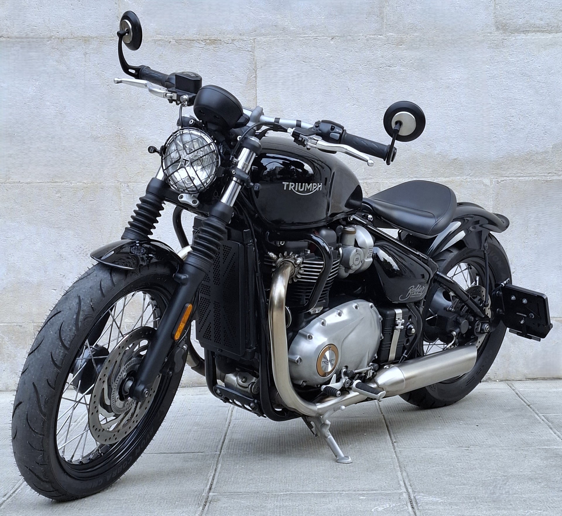 TRIUMPH Bonneville 1200 Bobber ABS-image-3