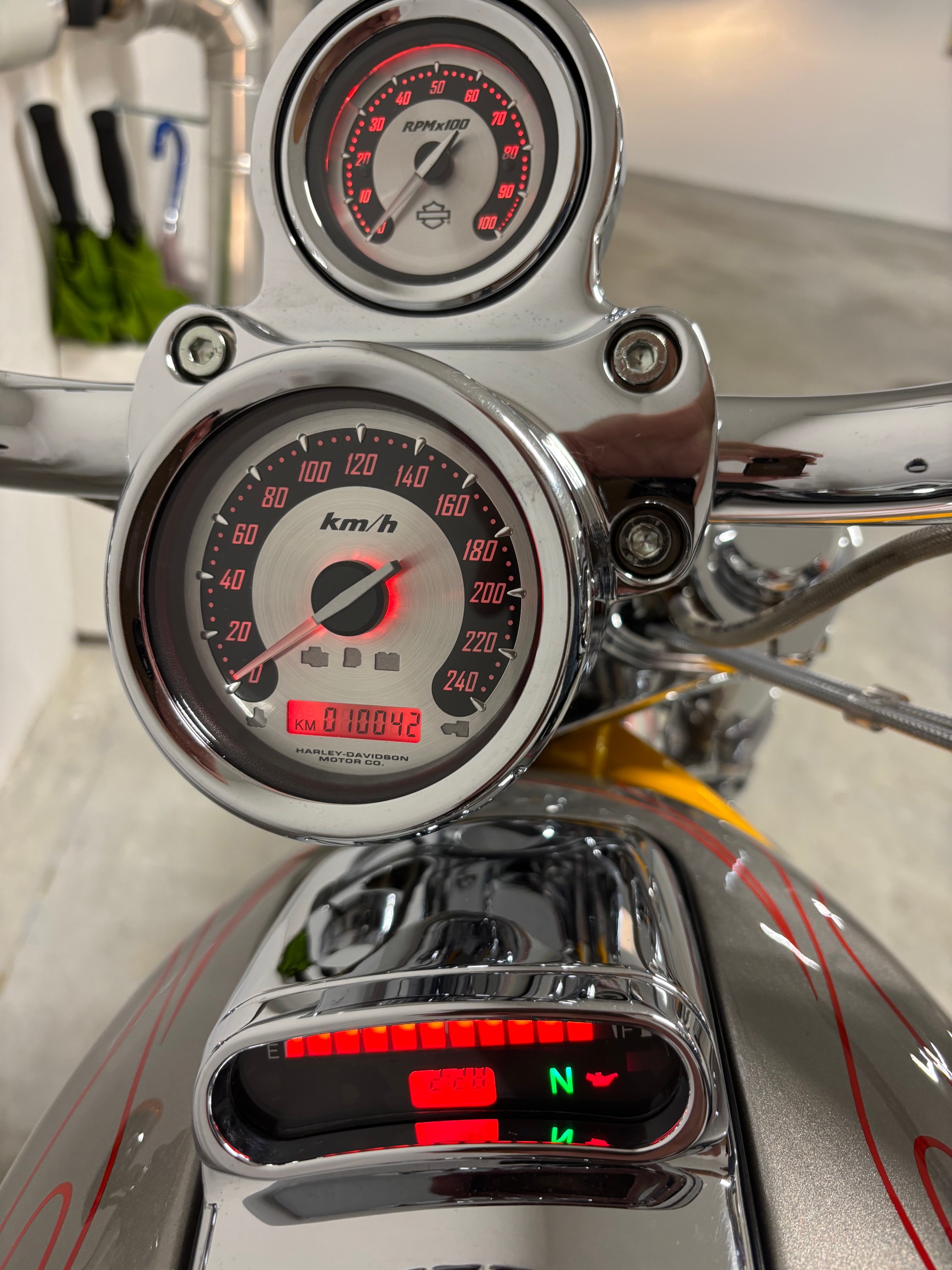 HARLEY-DAVIDSON VRSCSE V-Rod CVO-image-6