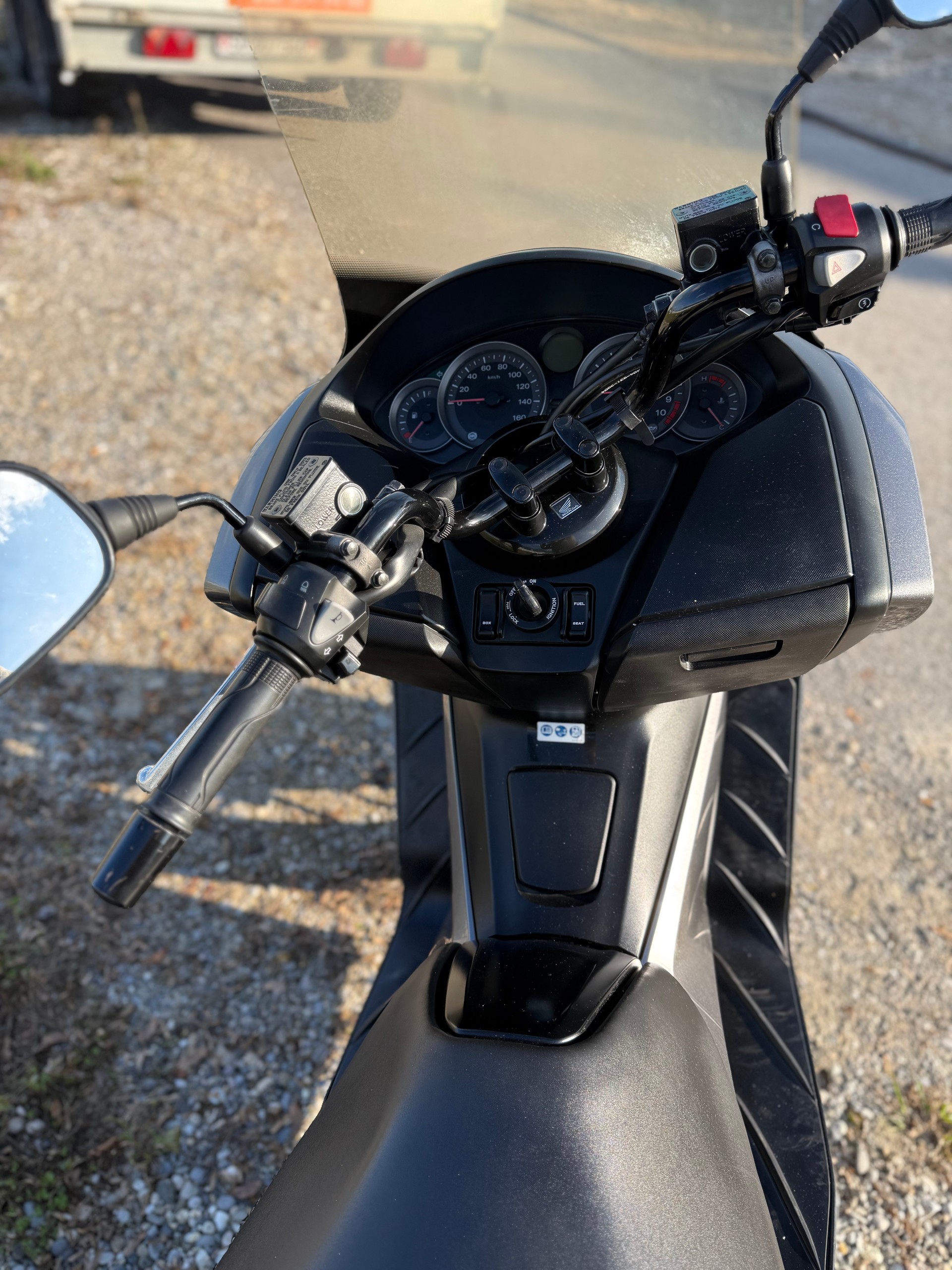 HONDA NSS-image-9