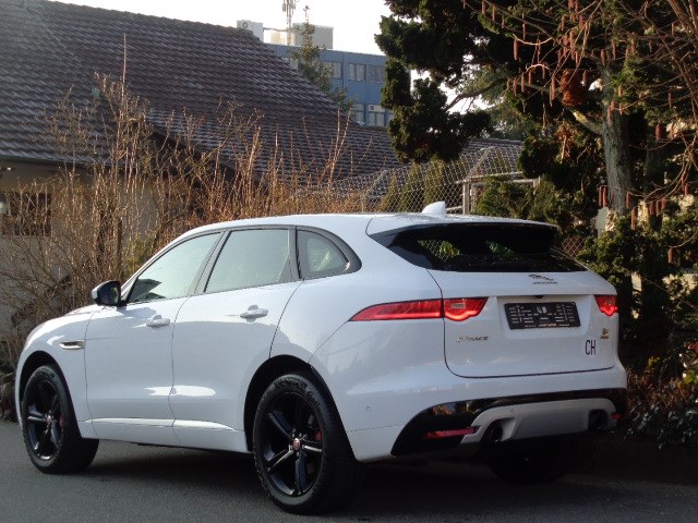 JAGUAR F-Pace 3.0 V6 First Edition AWD Automatik-image-1