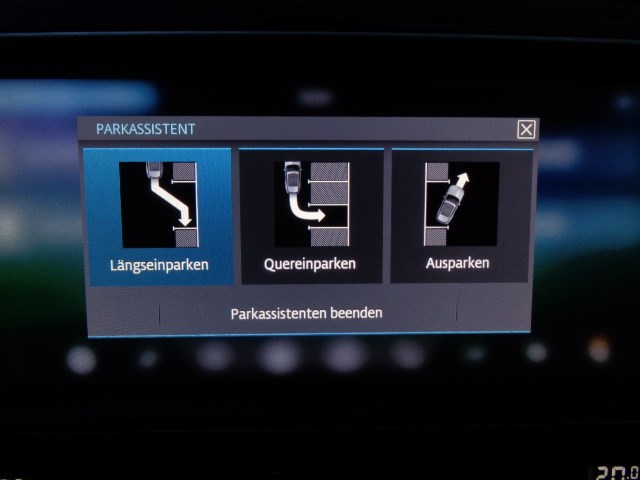 JAGUAR F-Pace 3.0 V6 First Edition AWD Automatik-image-9