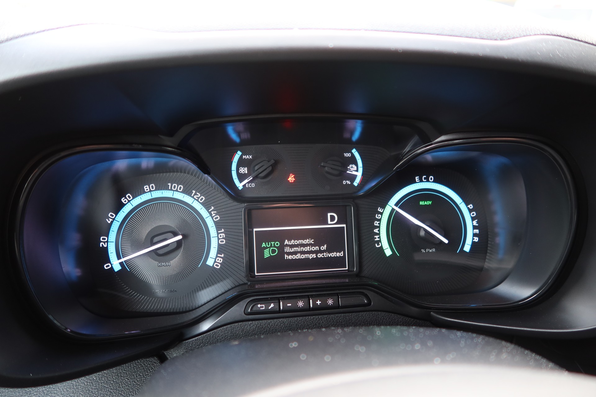 CITROEN e-Berlingo Sw. TReK Dang.-image-11