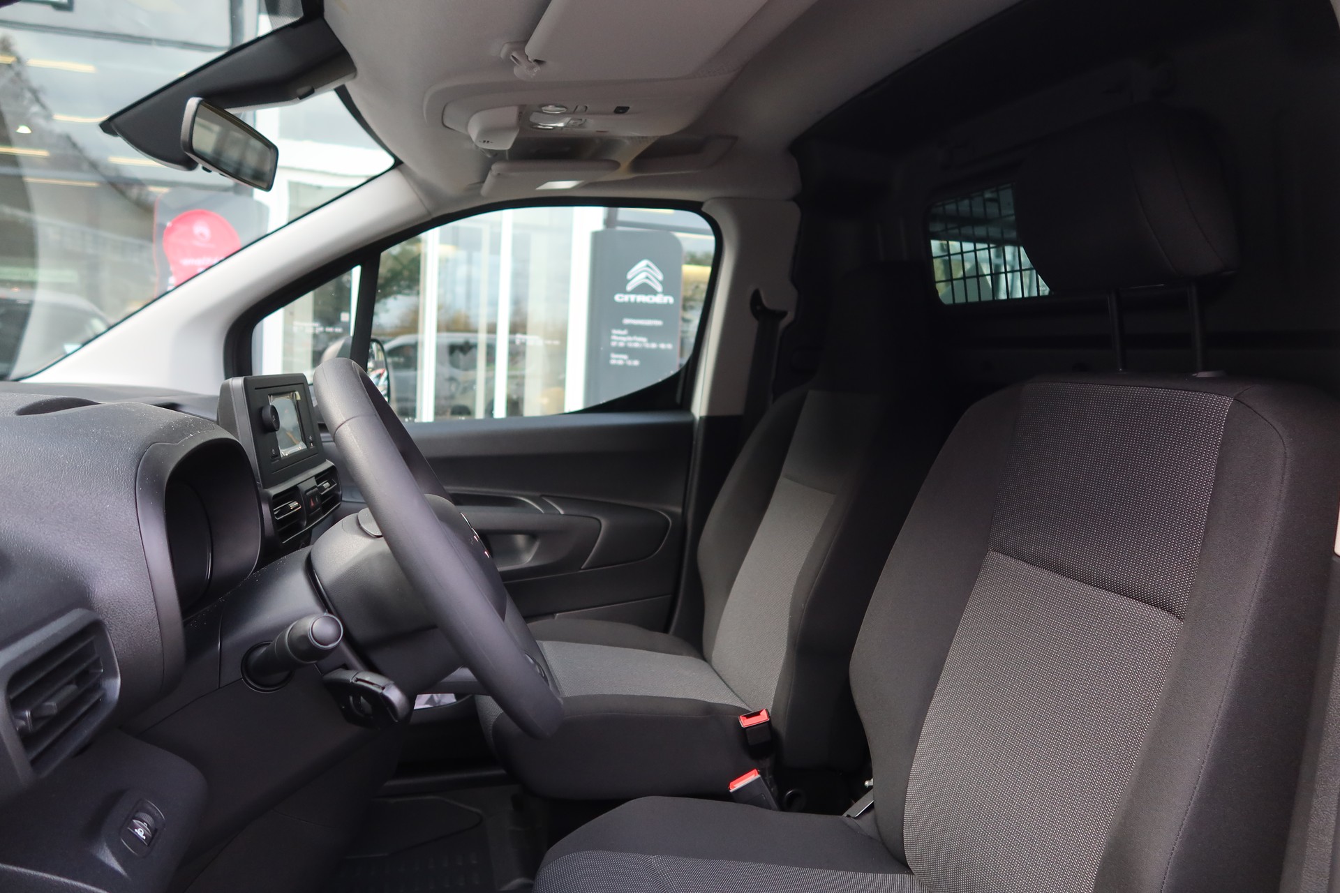 CITROEN e-Berlingo Sw. TReK Dang.-image-8