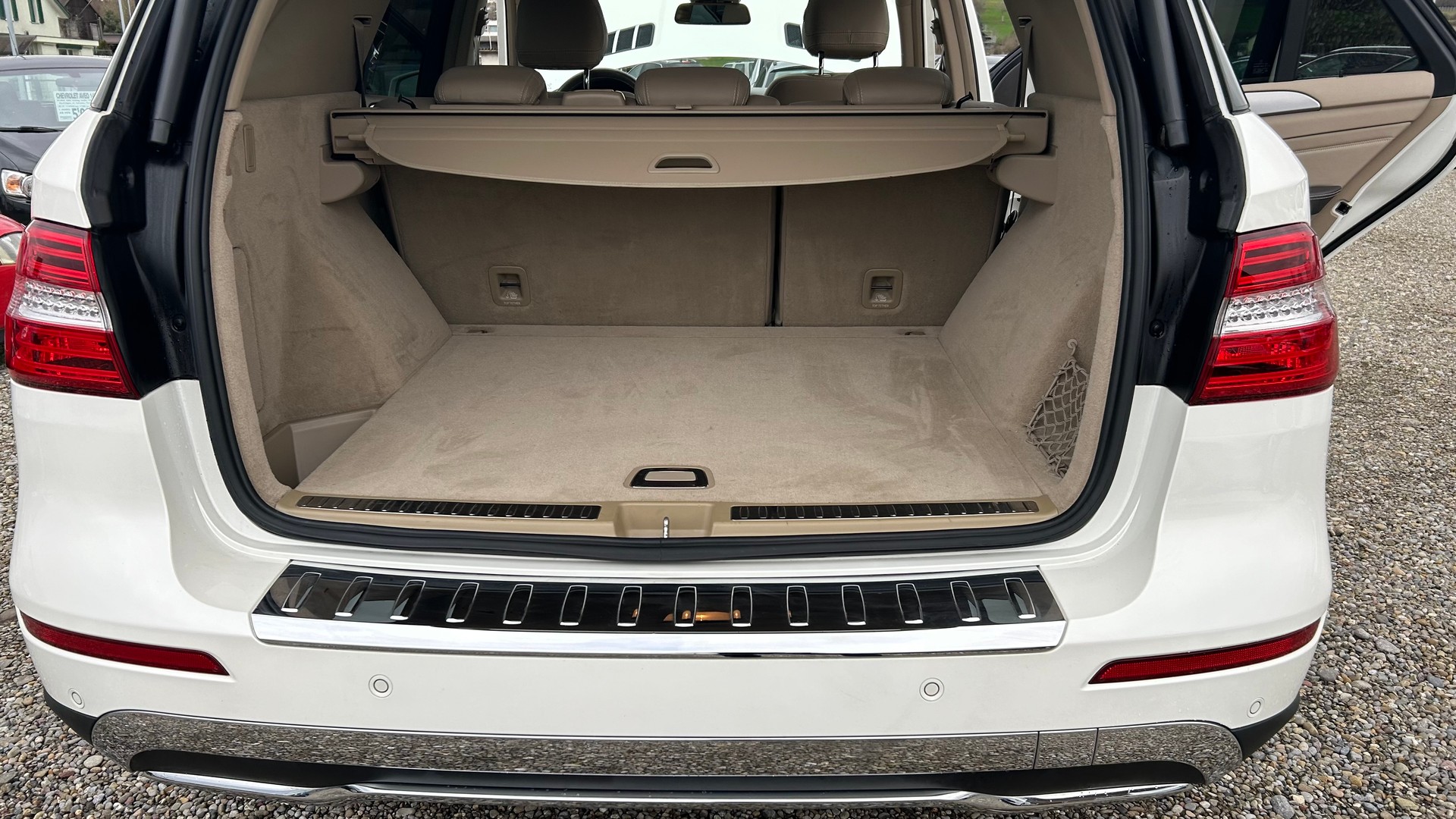 MERCEDES-BENZ ML 350 BlueTEC Executive 4Matic 7G-Tronic-image-25