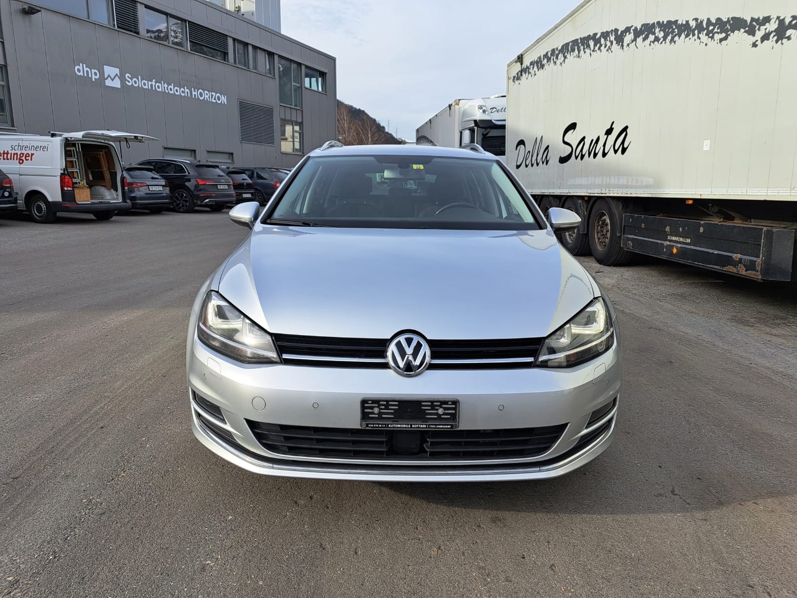 VW Golf Variant 2.0 TDI Allstar 4Motion-image-2