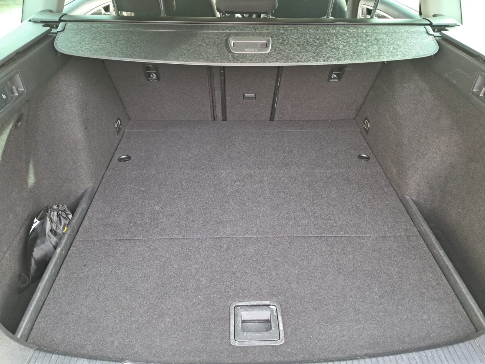 VW Golf Variant 2.0 TDI Allstar 4Motion-image-12