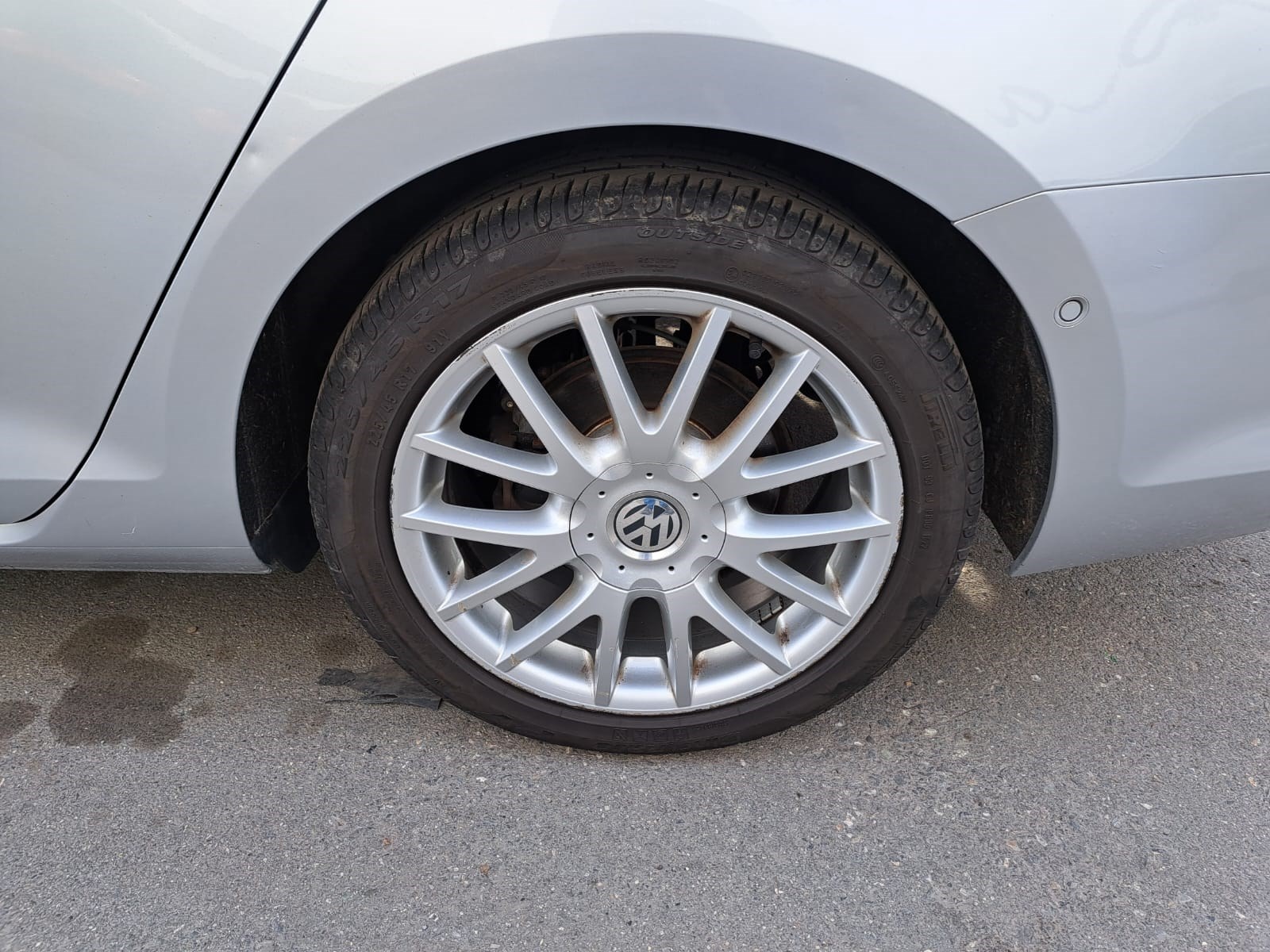 VW Golf Variant 2.0 TDI Allstar 4Motion-image-6