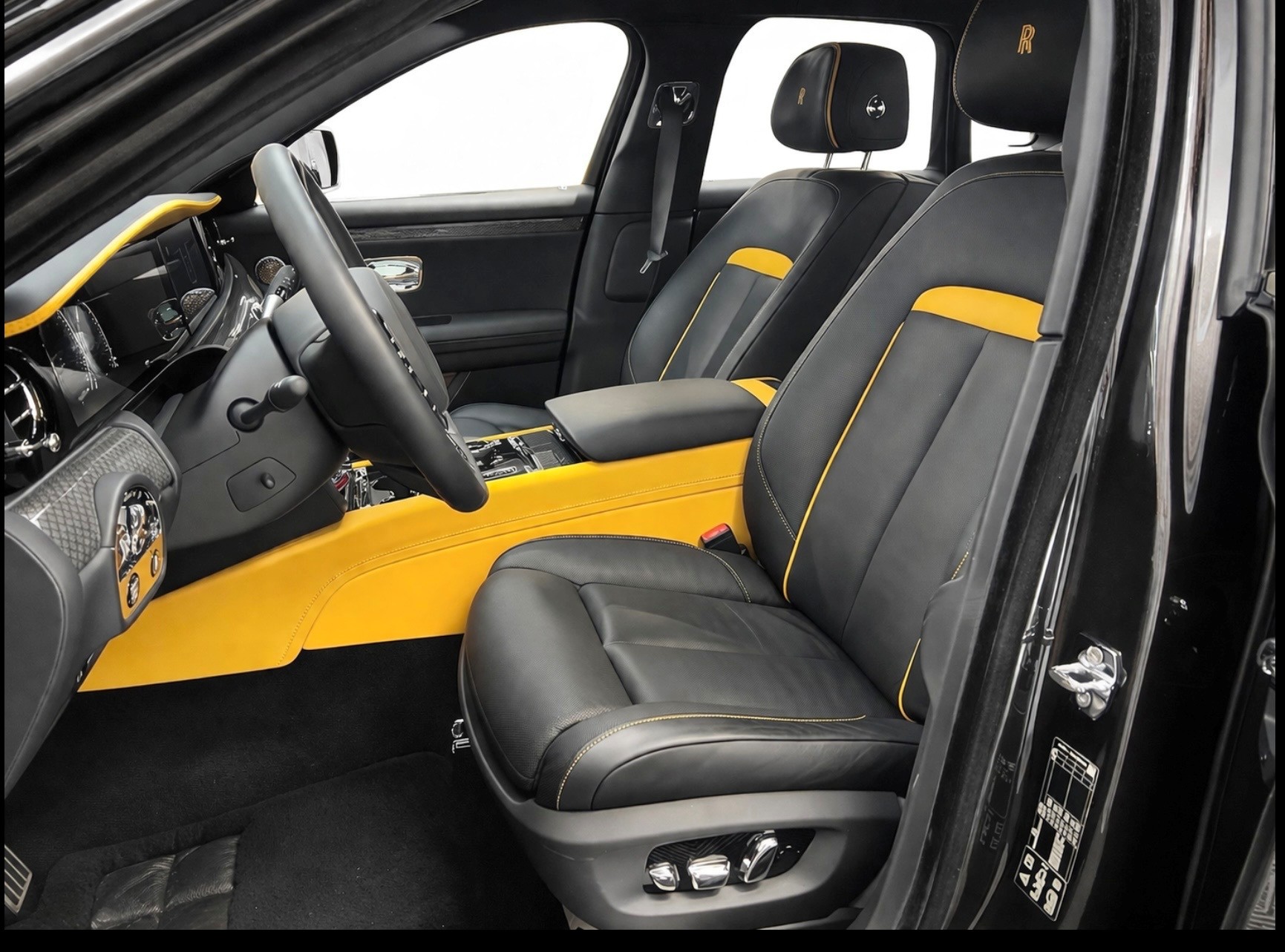ROLLS-ROYCE Ghost 6.75 V12 Black Badge-image-10