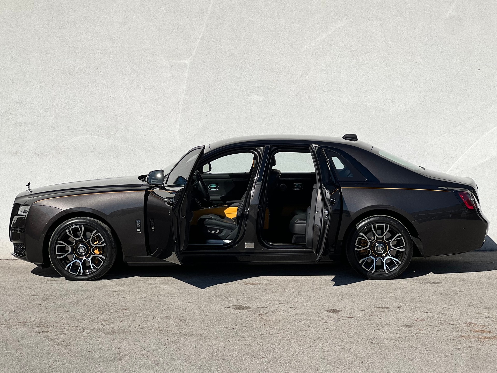 ROLLS-ROYCE Ghost 6.75 V12 Black Badge-image-5