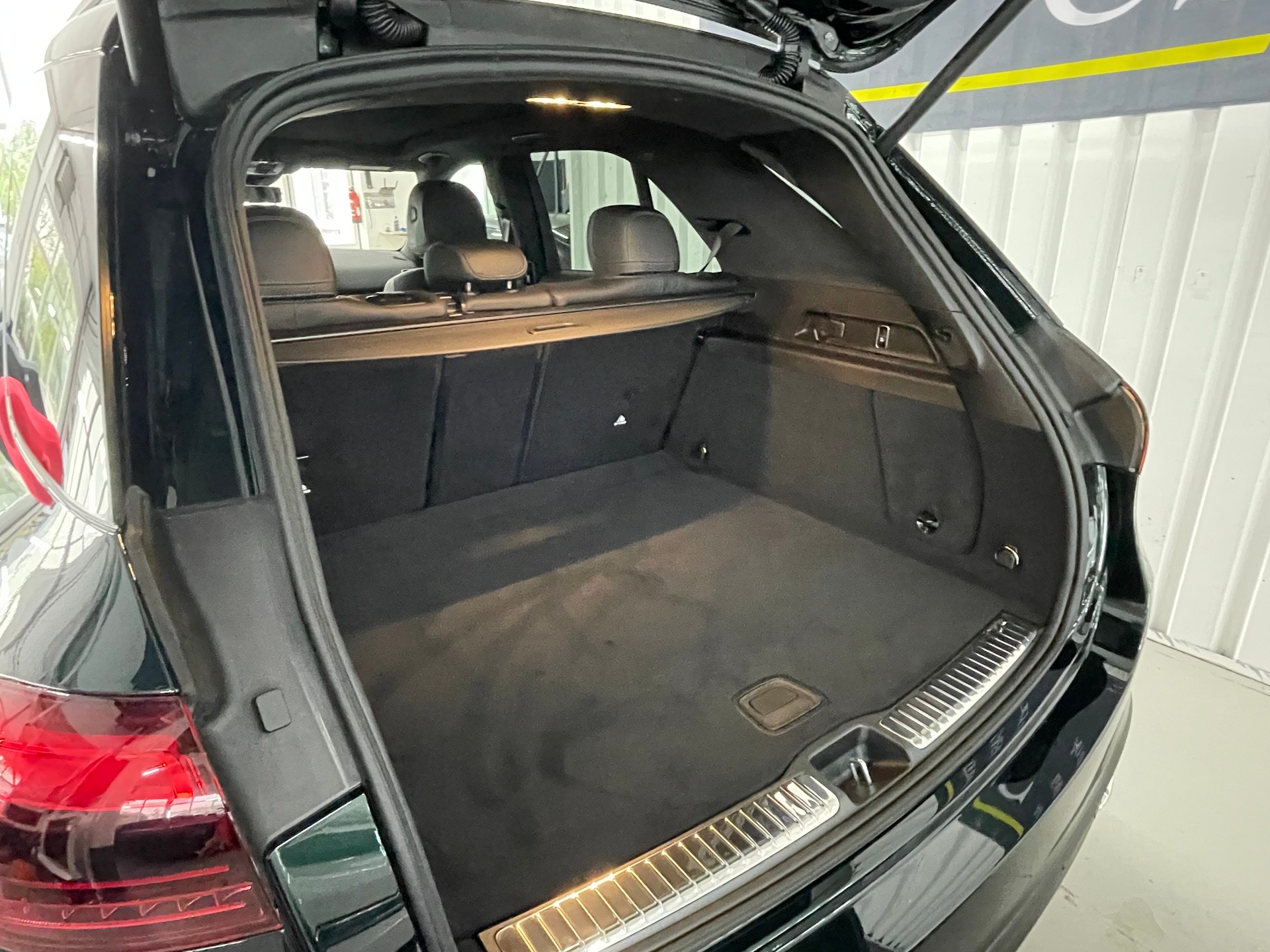 MERCEDES-BENZ GLE 450 d 4M 9G-Tronic-image-14