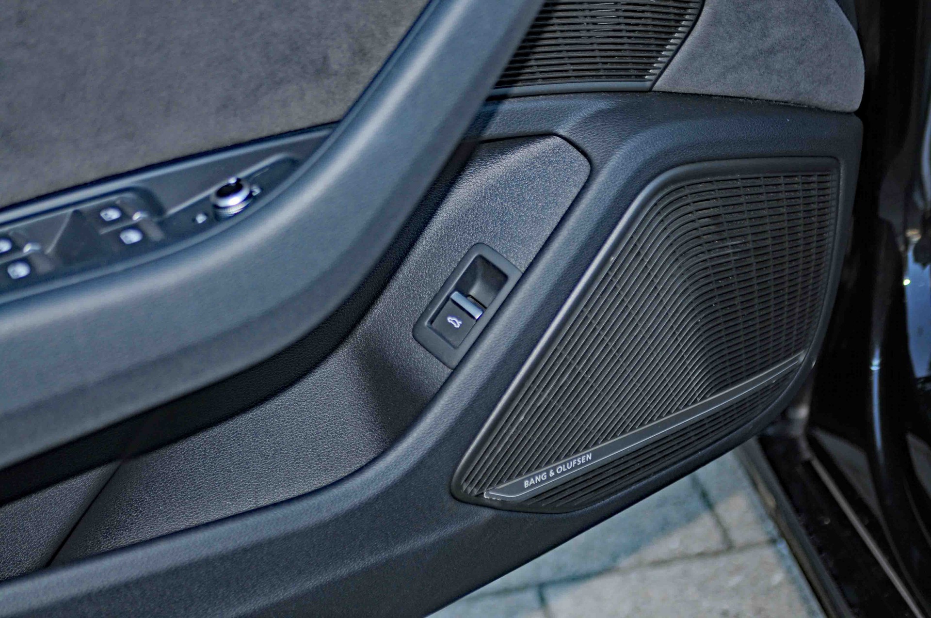 AUDI S5 Cabriolet 3.0 TFSI quattro tiptronic-image-7