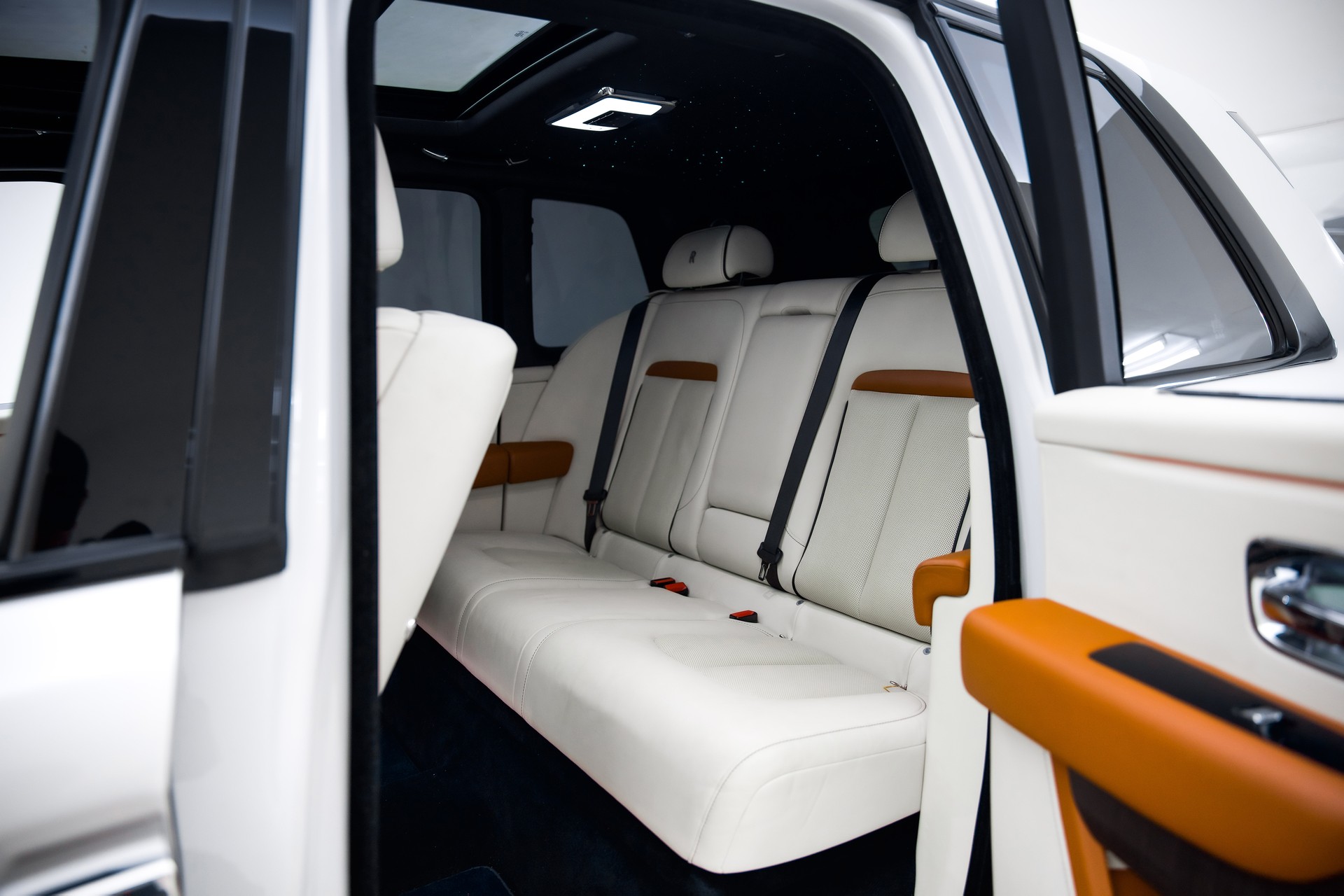 ROLLS-ROYCE Cullinan 6.7 V12-image-23