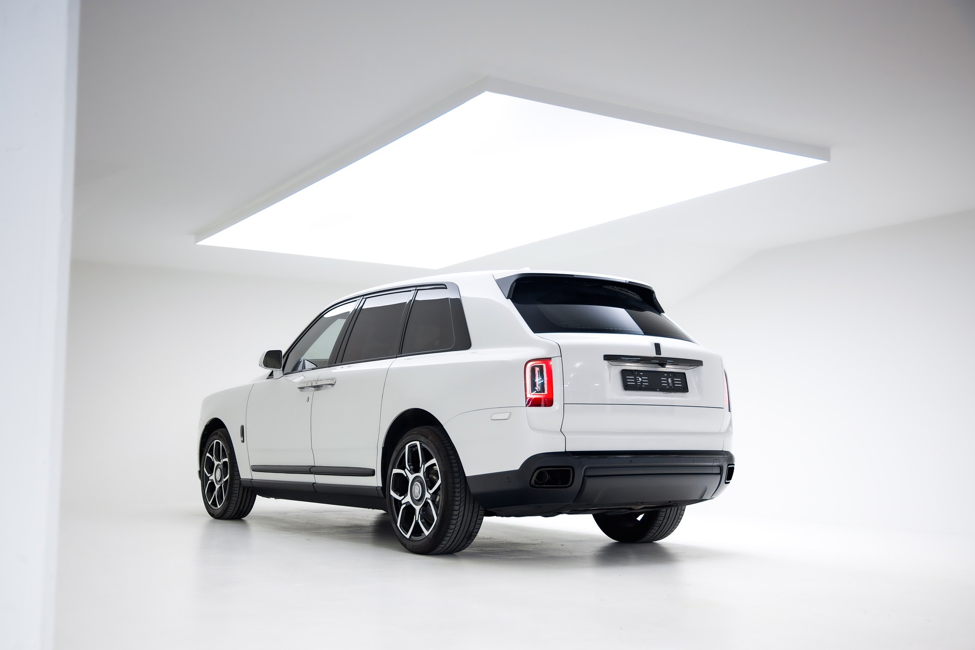 ROLLS-ROYCE Cullinan 6.7 V12-image-7
