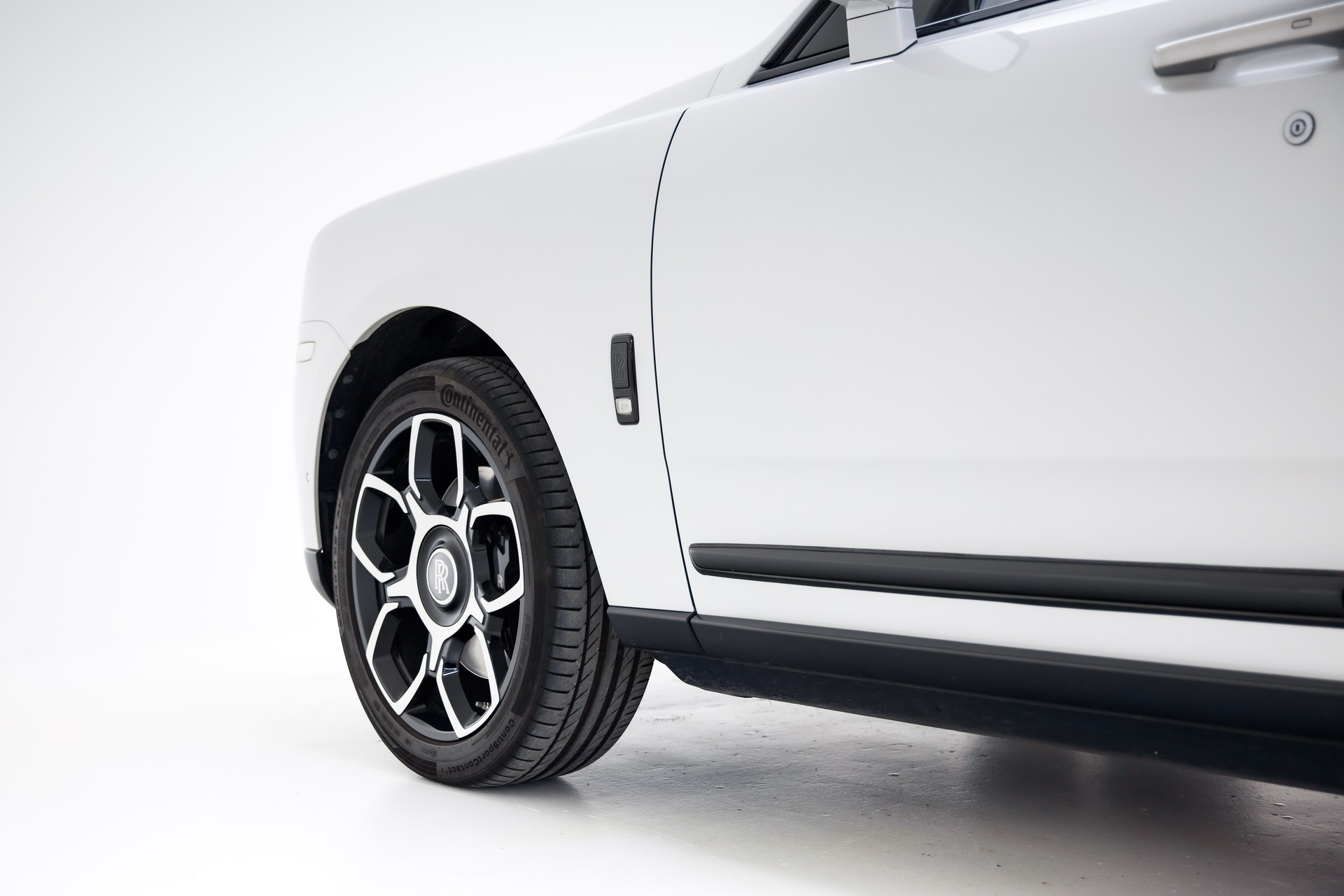 ROLLS-ROYCE Cullinan 6.7 V12-image-15