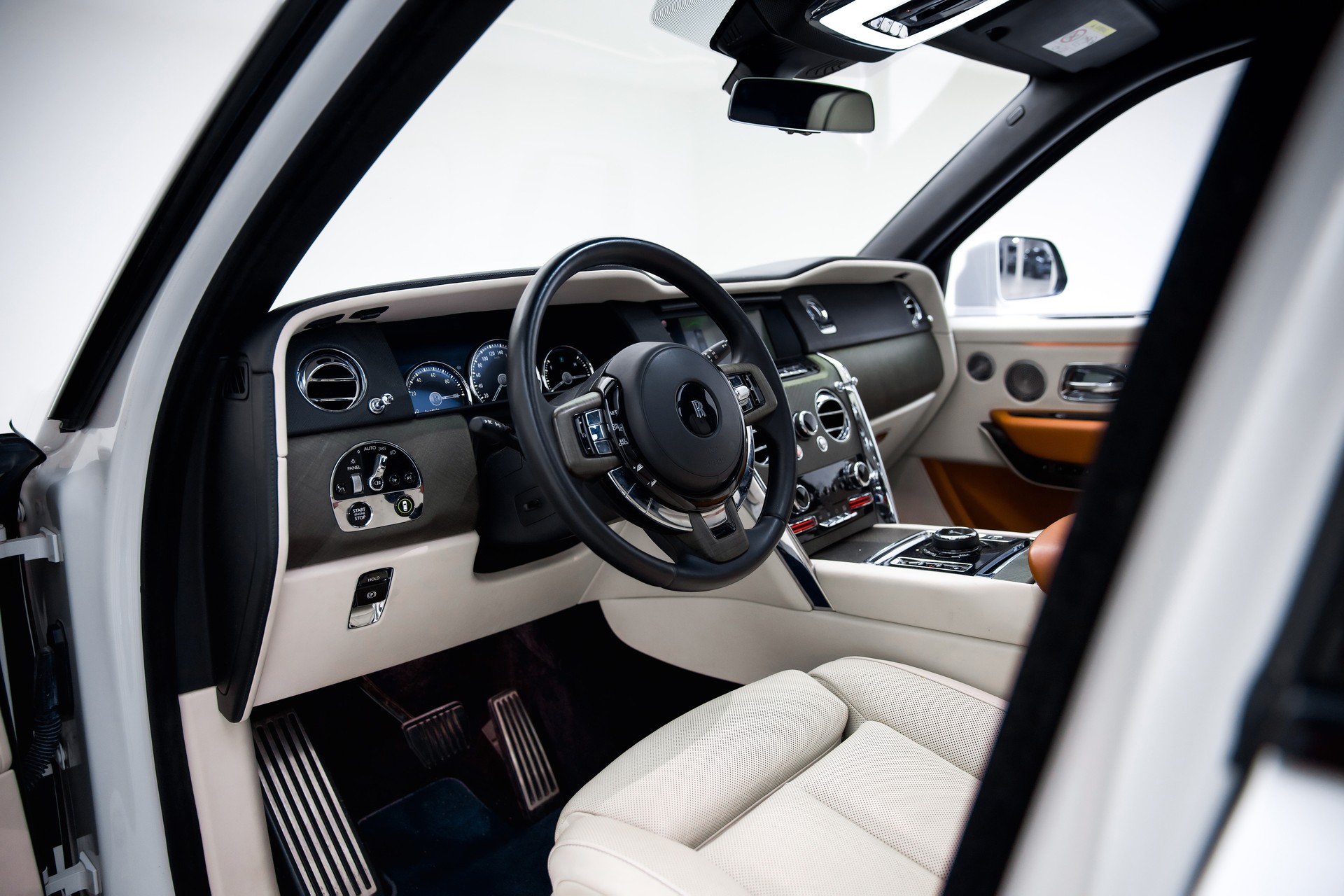 ROLLS-ROYCE Cullinan 6.7 V12-image-20