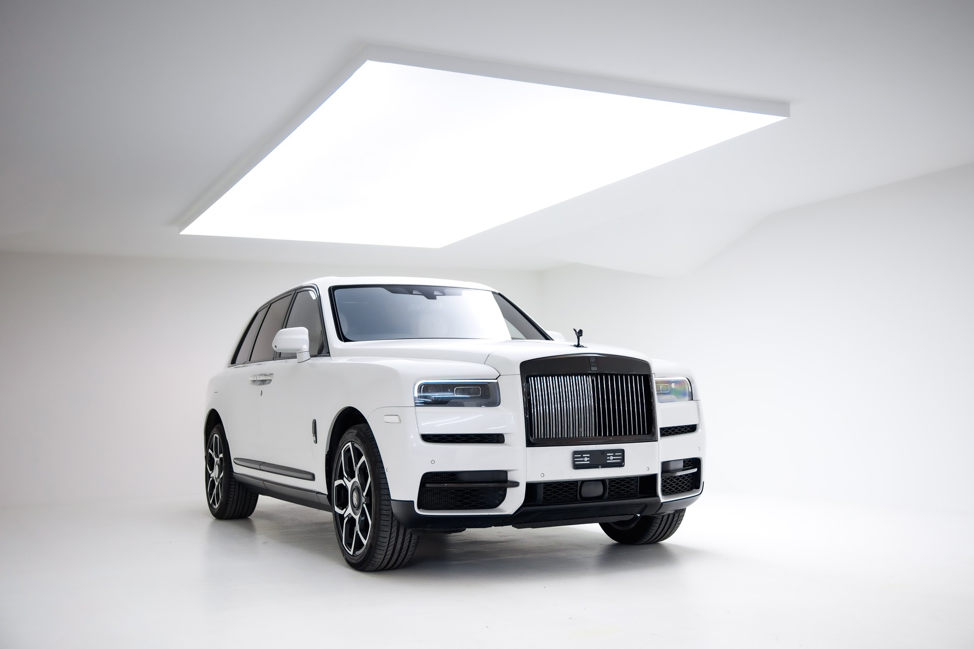ROLLS-ROYCE Cullinan 6.7 V12-image-5