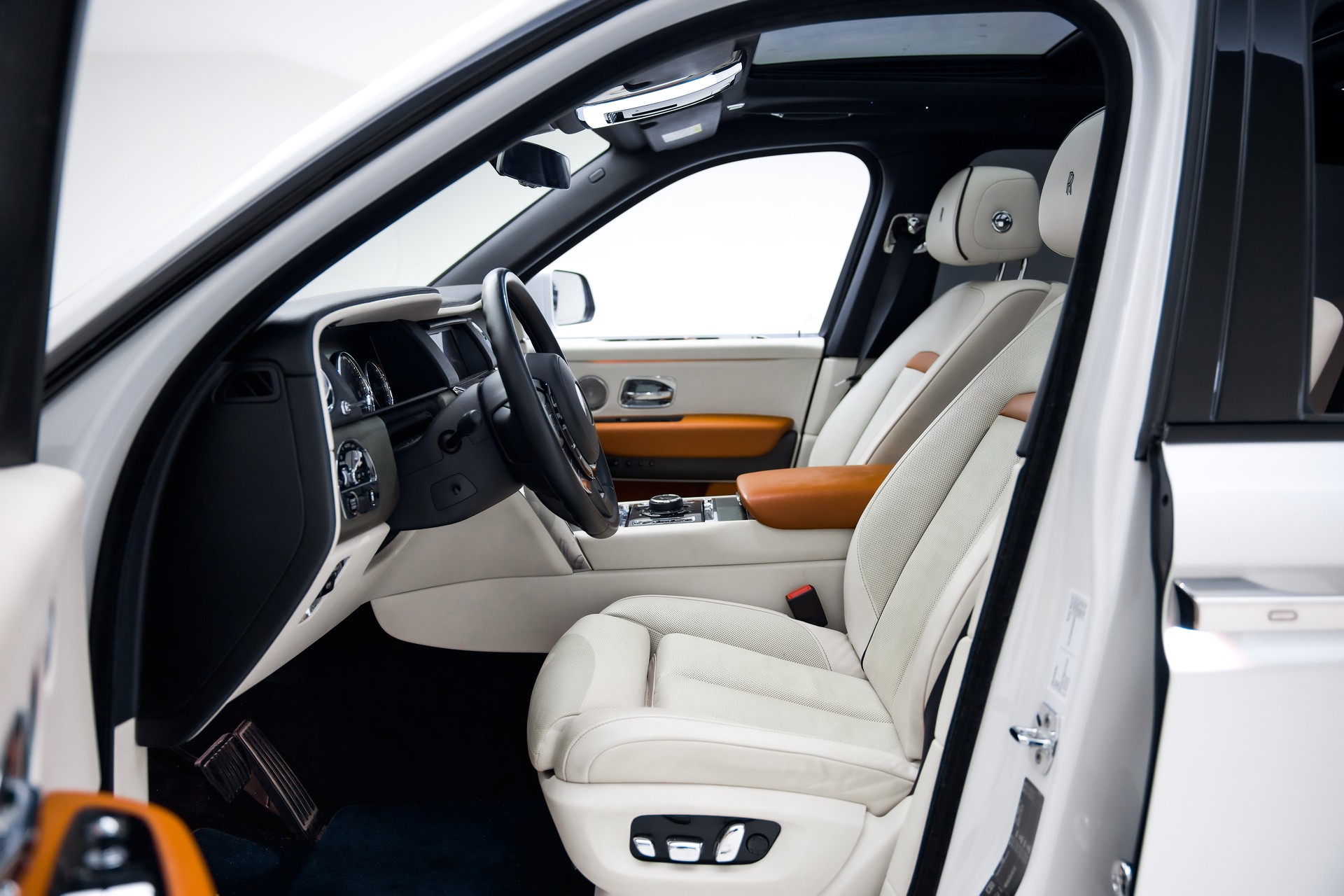 ROLLS-ROYCE Cullinan 6.7 V12-image-21