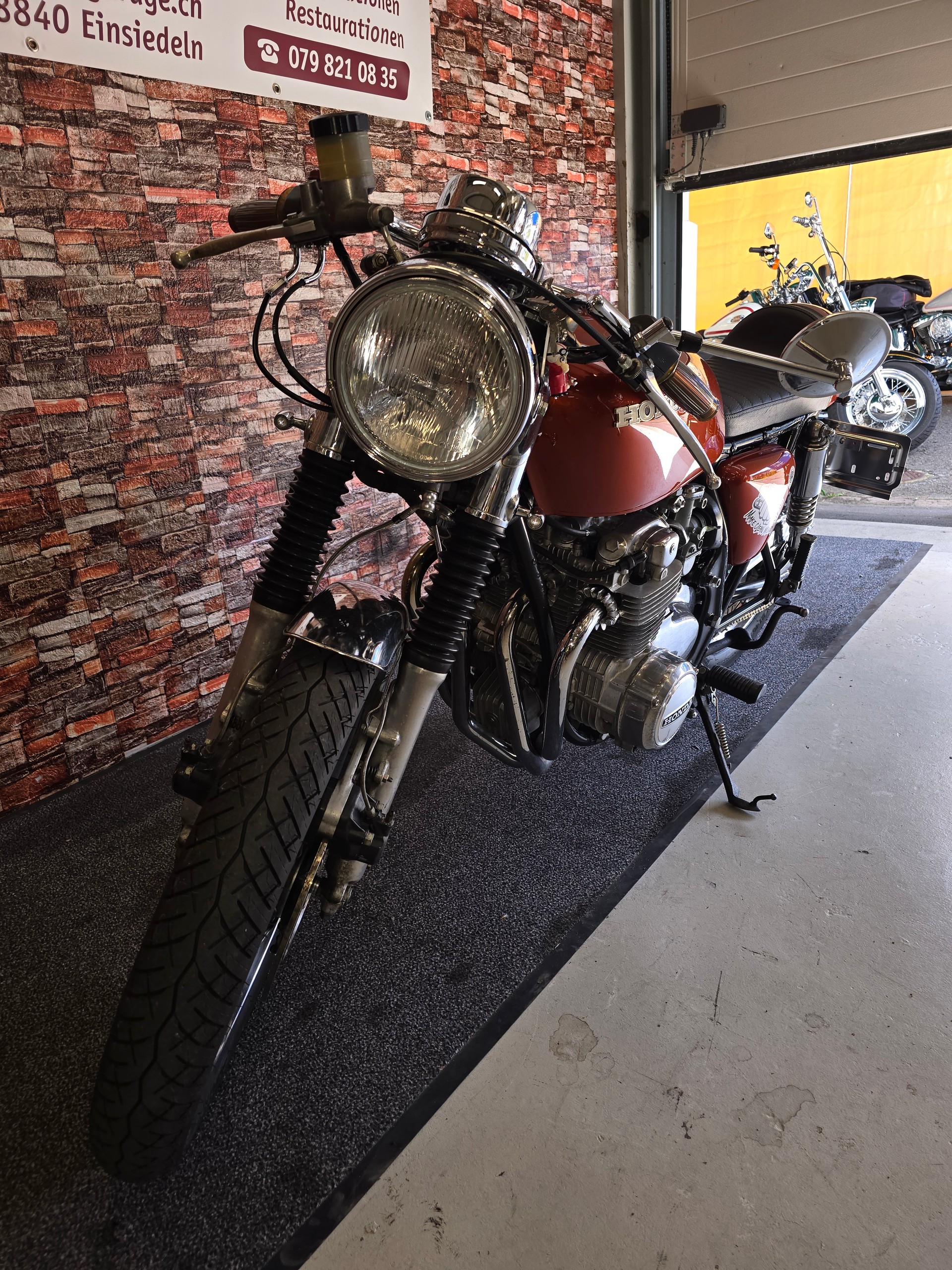 HONDA CB550F-image-2