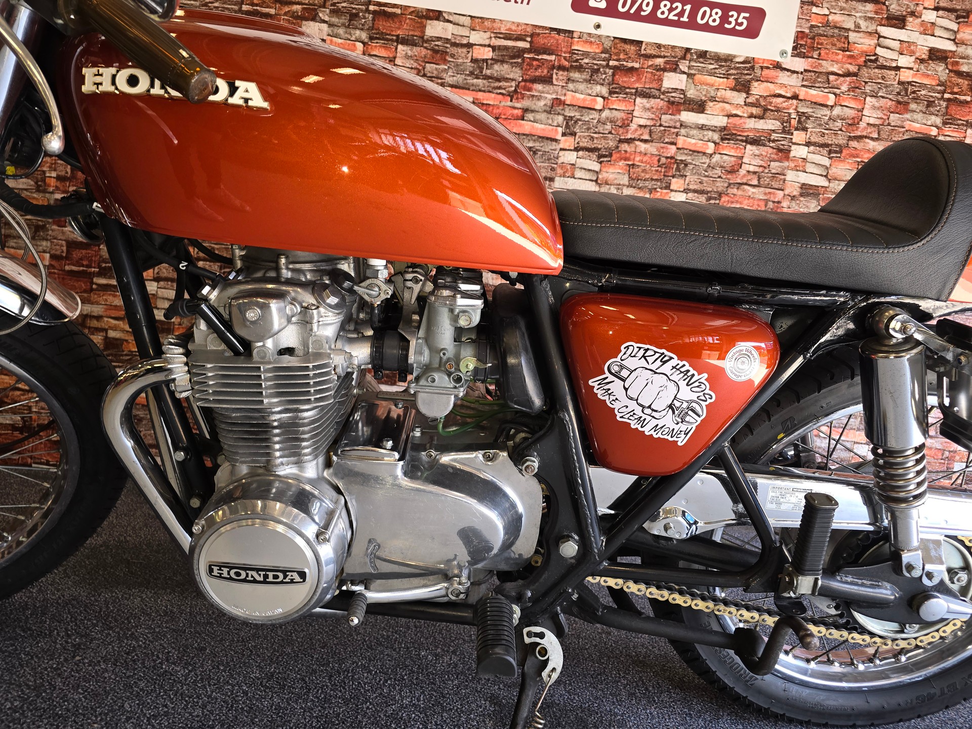 HONDA CB550F-image-4