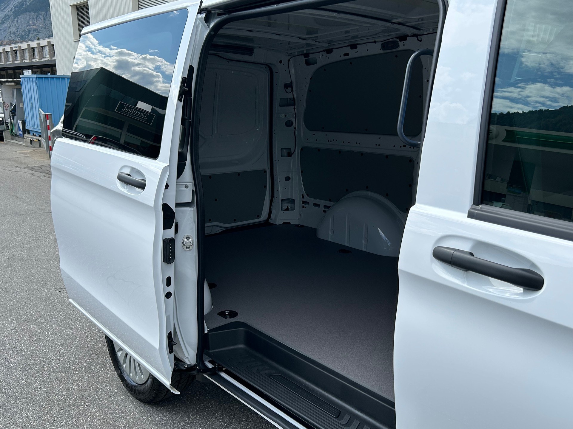 MERCEDES-BENZ Vito 119 CDI KA PRO Lang 4MATIC-image-9