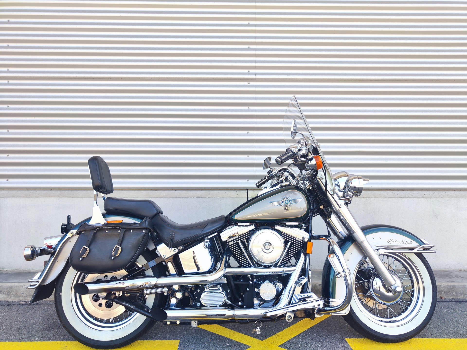 HARLEY-DAVIDSON FLSTN Heritage Special-image-0