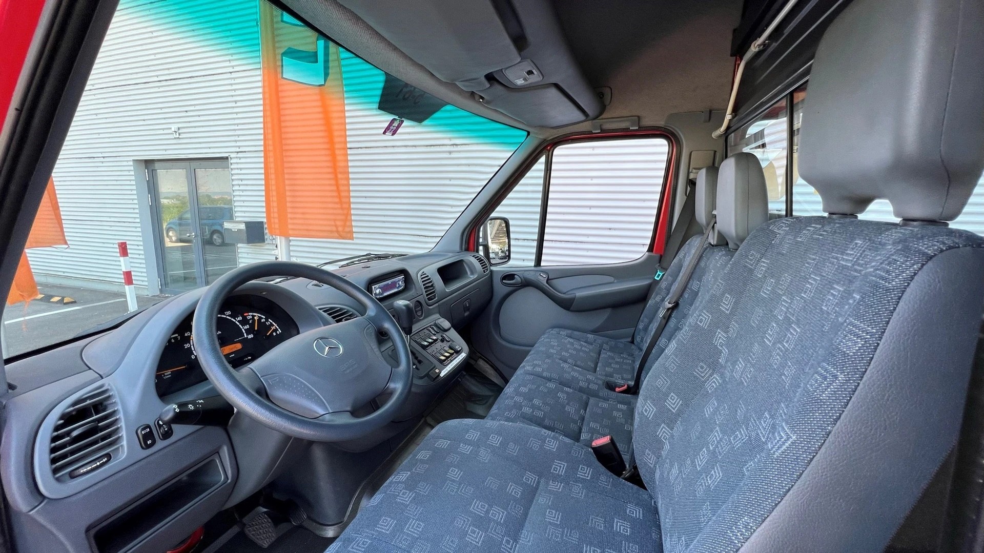 MERCEDES-BENZ SPRINTER 416 CDI DUO AUTOMATIK FEUERWEHR l 156 PS-image-19