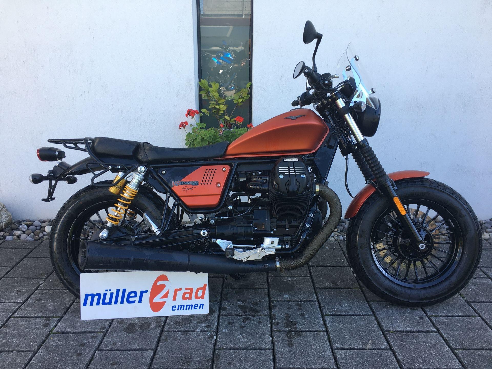 MOTO GUZZI V9 Bobber Sport-image-1