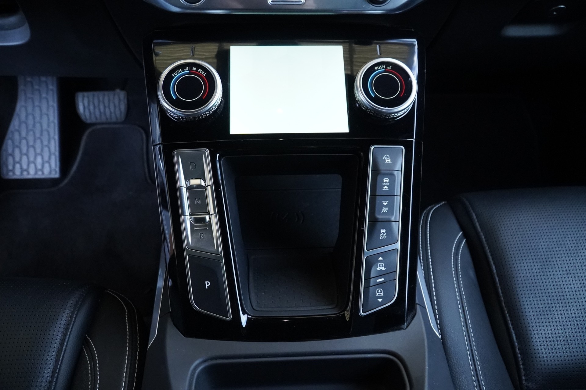 JAGUAR I-Pace EV400 SE Black AWD *CH Fahrzeug*-image-9