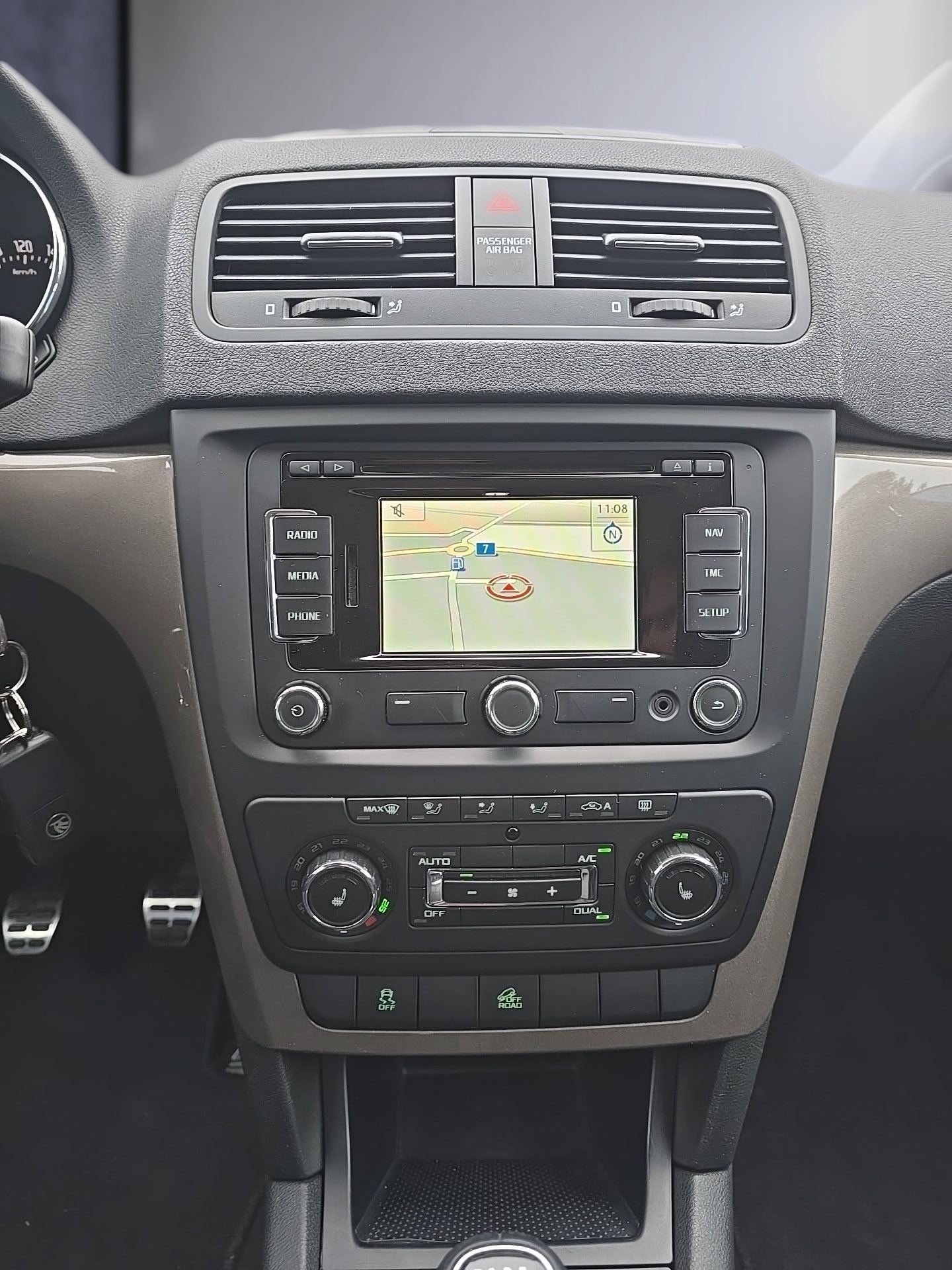 SKODA Yeti 2.0 TDI Elegance 4x4-image-10