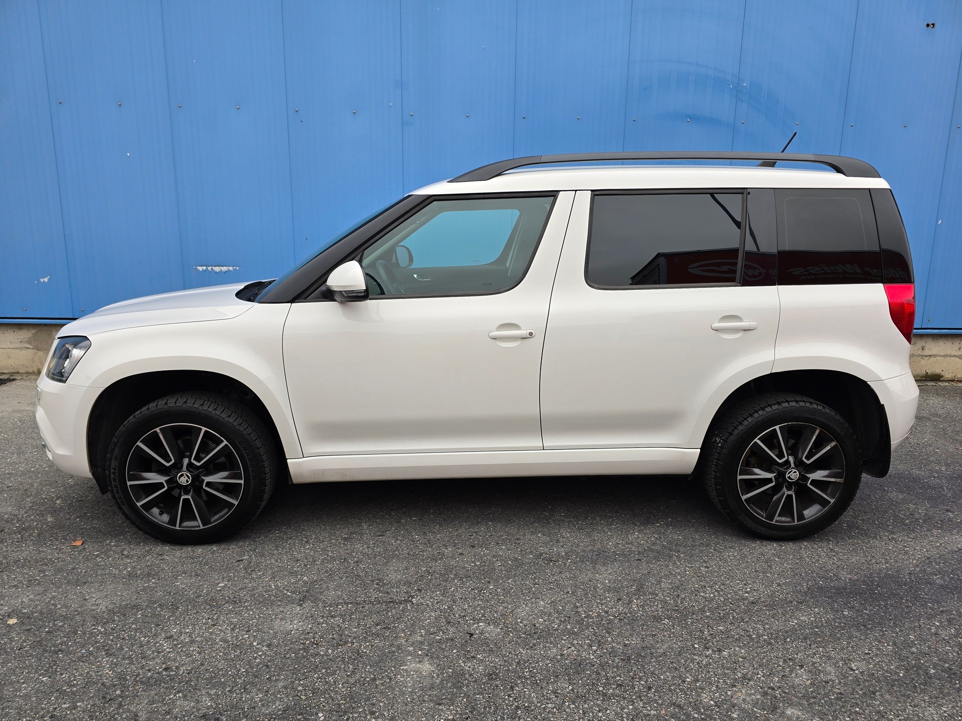 SKODA Yeti 2.0 TDI Elegance 4x4-image-8