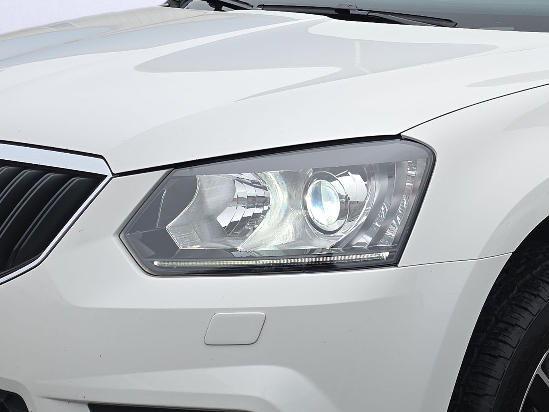 SKODA Yeti 2.0 TDI Elegance 4x4-showroom-element-3
