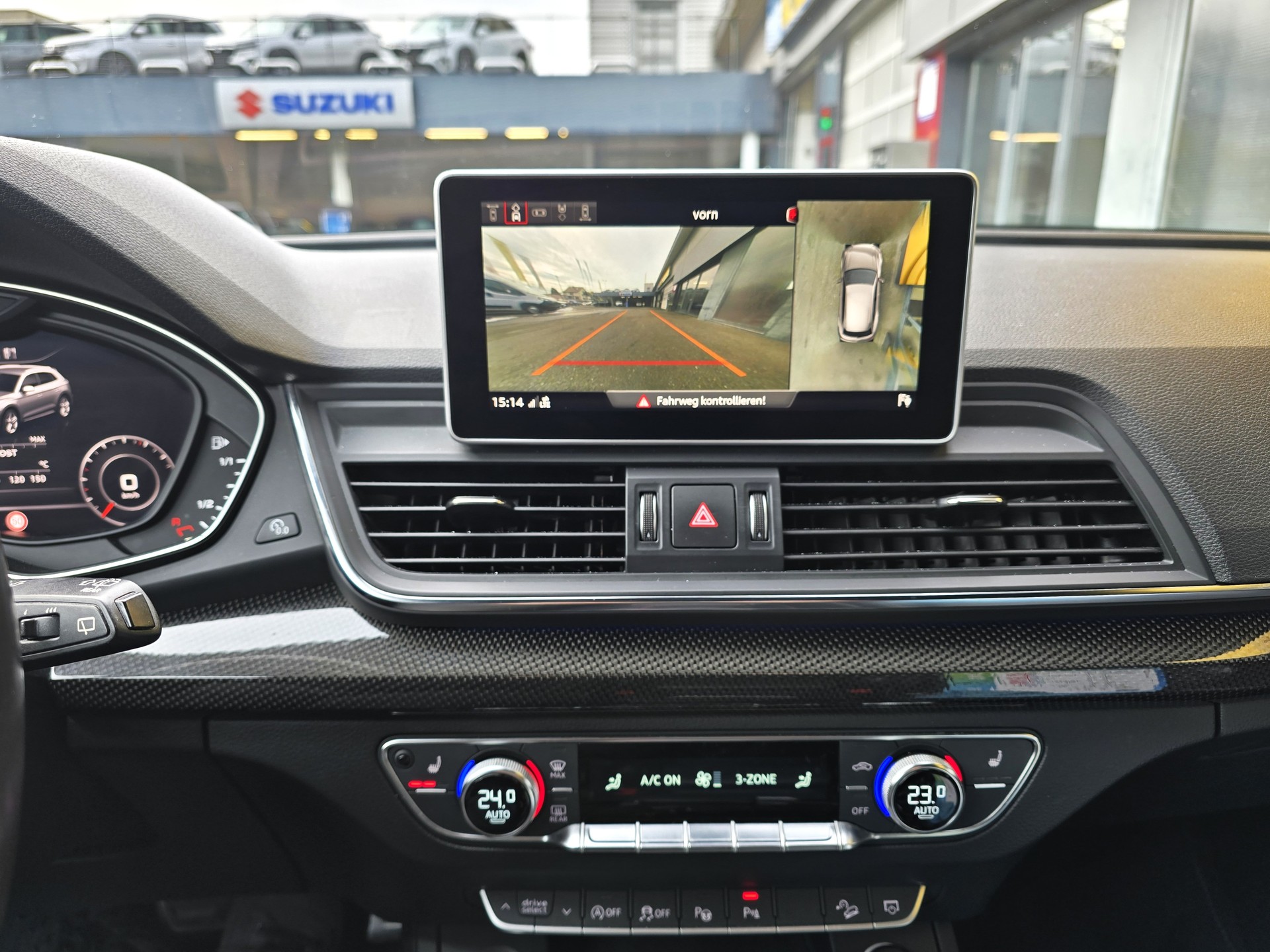 AUDI SQ5 3.0 TFSI quattro S-tronic-image-6