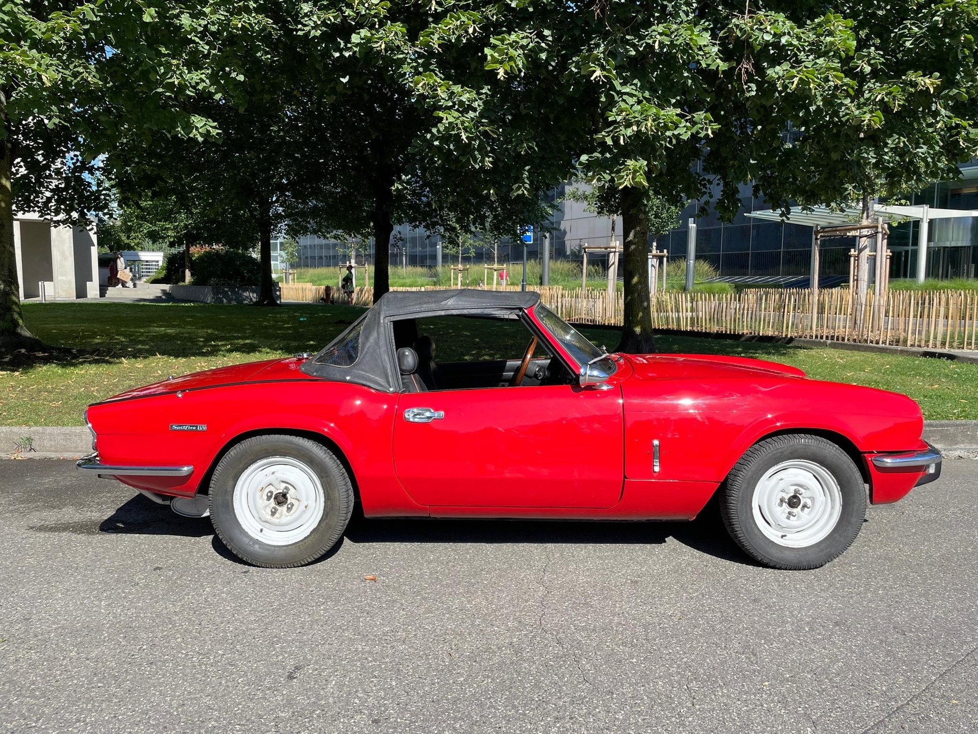 TRIUMPH Spitfire MK4-showroom-element-2