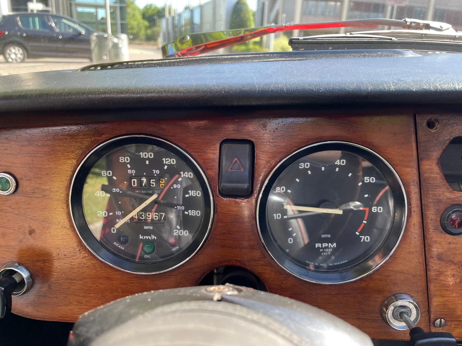 TRIUMPH Spitfire MK4-image-13