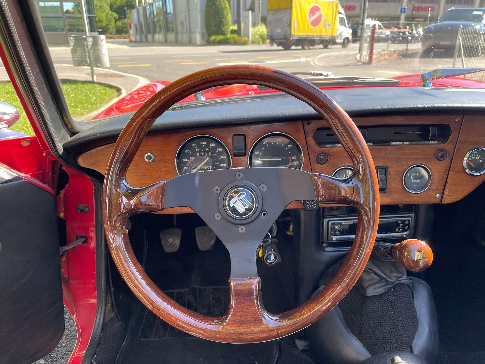 TRIUMPH Spitfire MK4-image-12