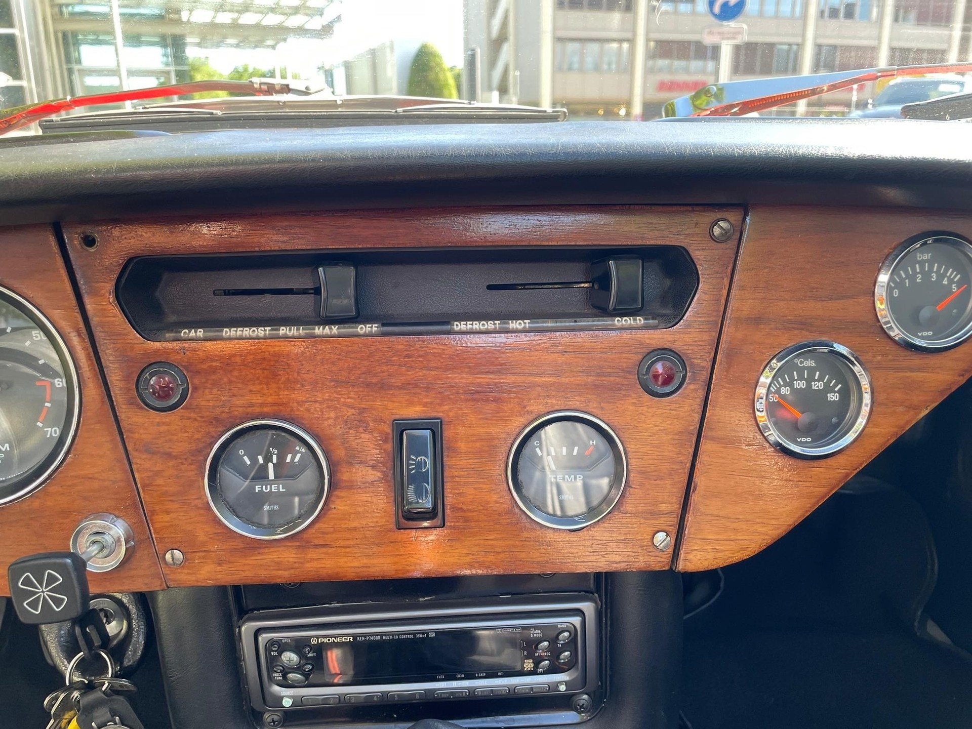 TRIUMPH Spitfire MK4-image-14