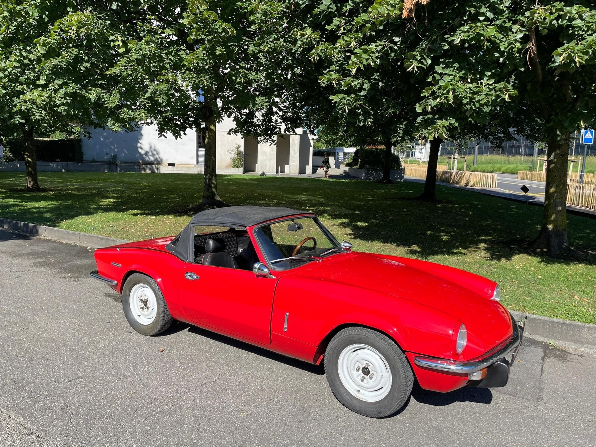 TRIUMPH Spitfire MK4-showroom-element-3