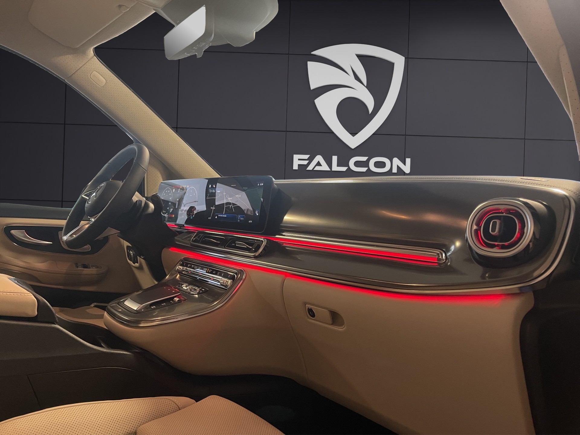 MERCEDES-BENZ V 300 d Extra-Lang 4matic Exclusive FALCON LOCARNO V.I.P-image-18