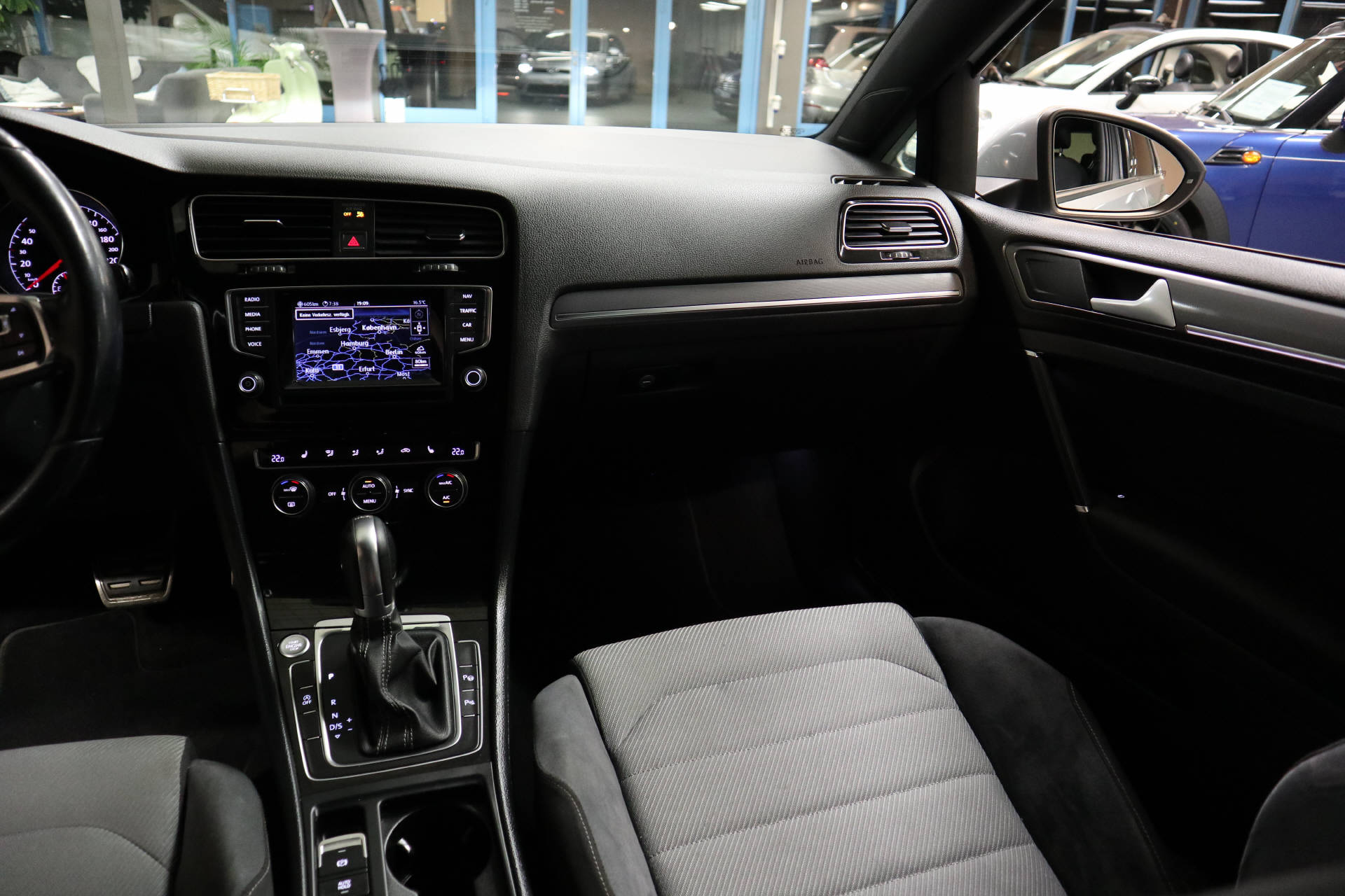 VW Golf VII 1.2 TSI Comfortline DSG-image-13