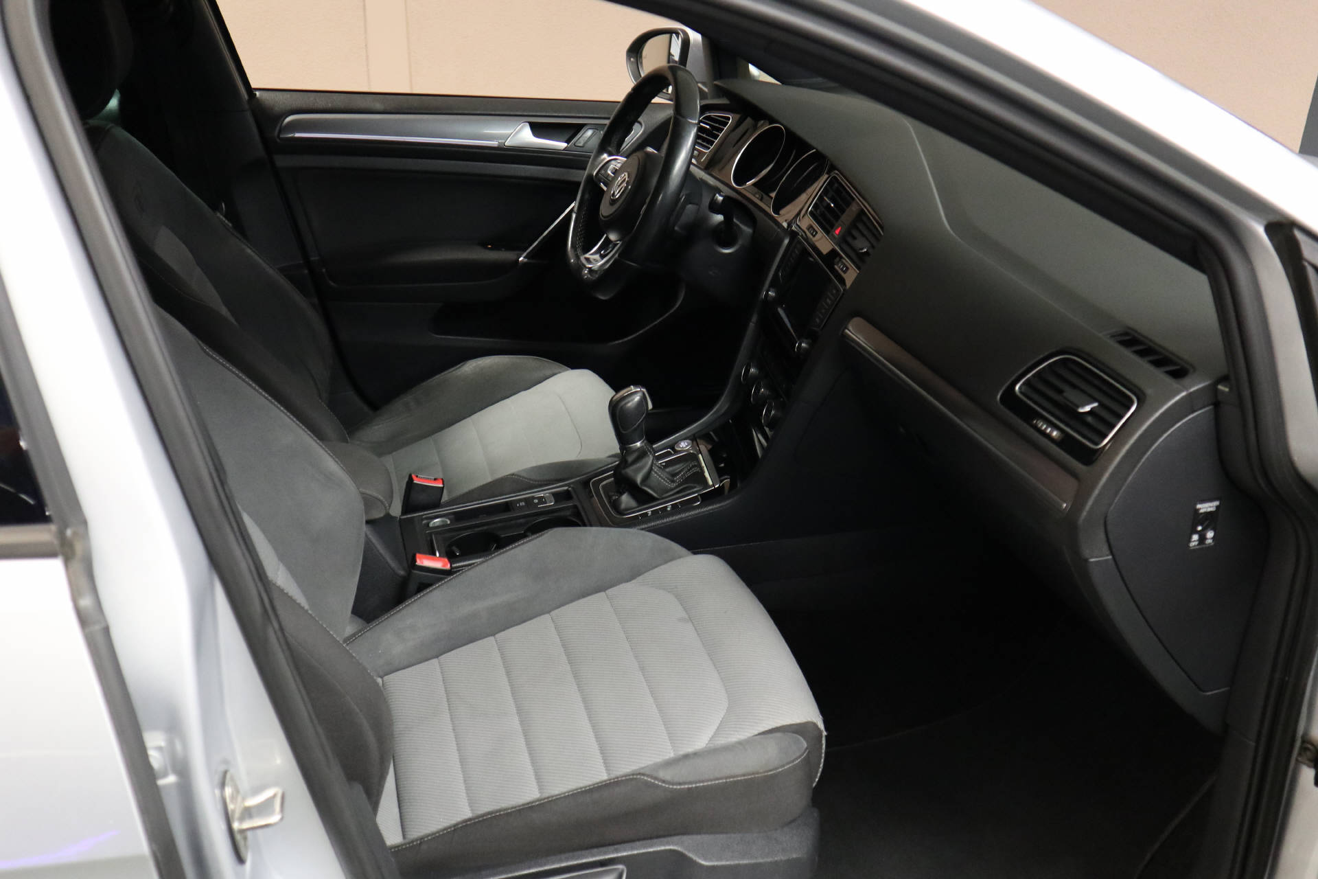 VW Golf VII 1.2 TSI Comfortline DSG-image-7