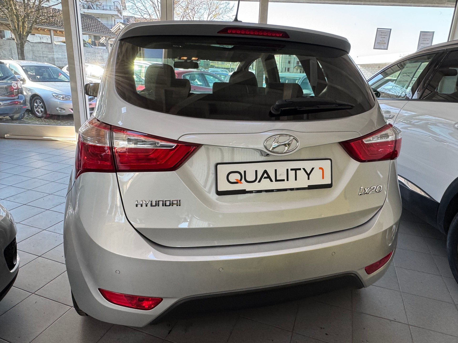 HYUNDAI iX20 1.6 Vertex Automatic-image-4